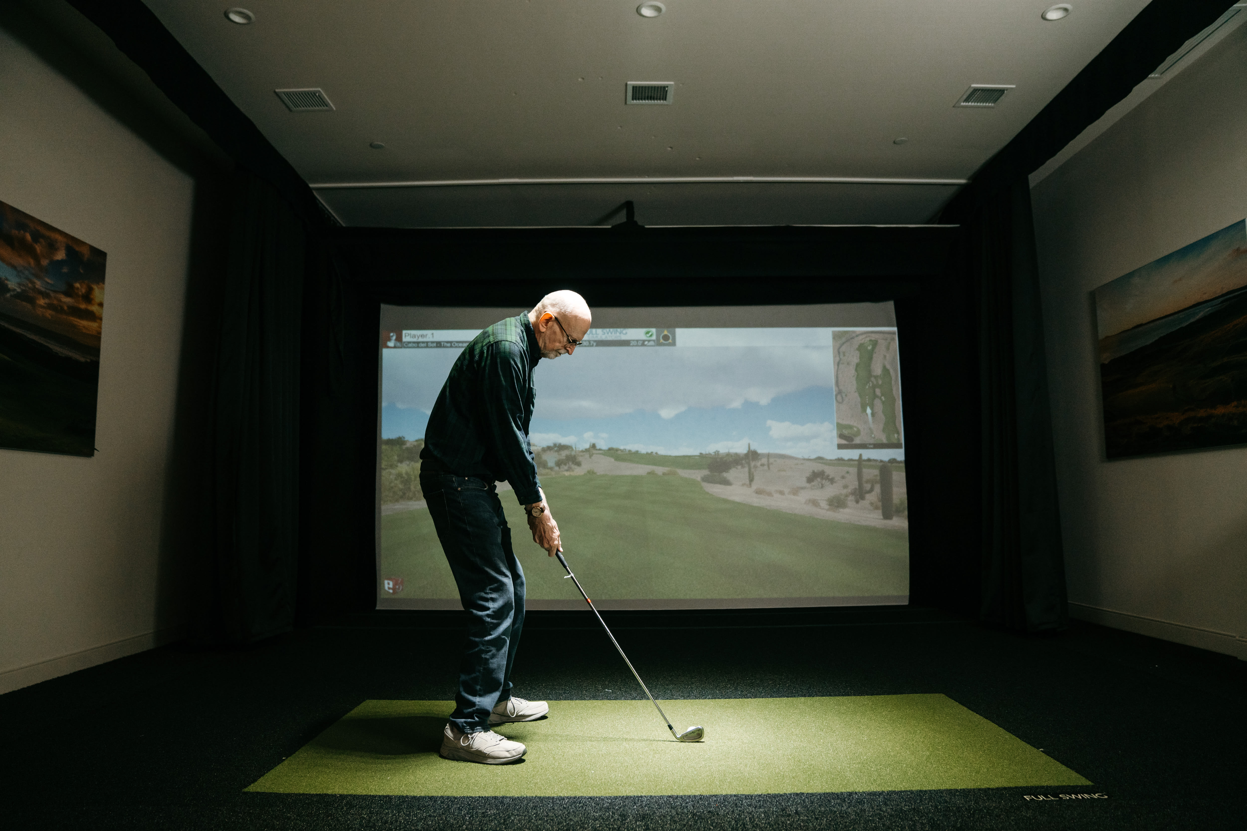 Golf Simulator at The Pillars of Prospect Park in Minneapolis, Minnesota