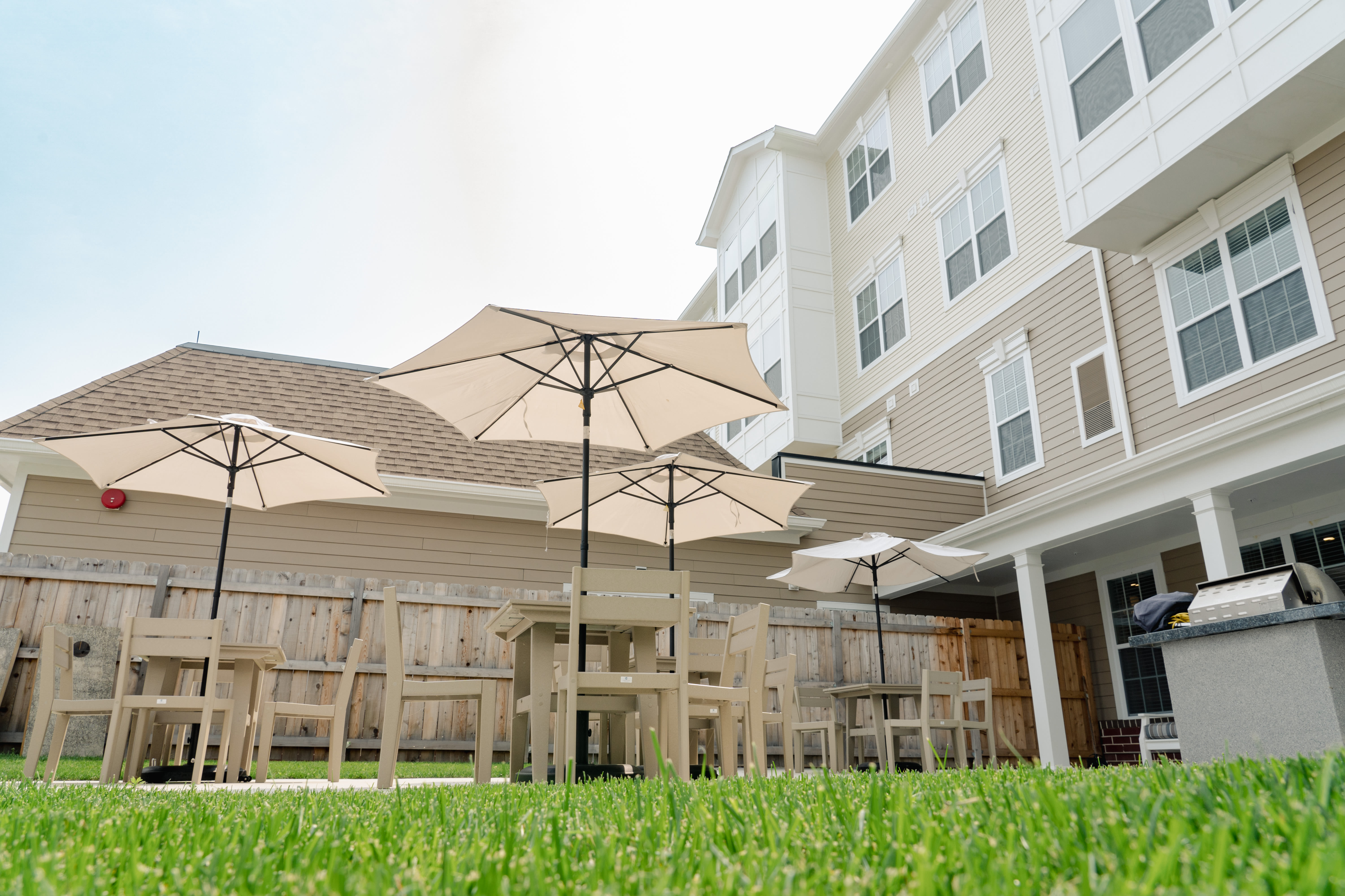 Outdoor common area at Harmony at Kent in Dover, Delaware