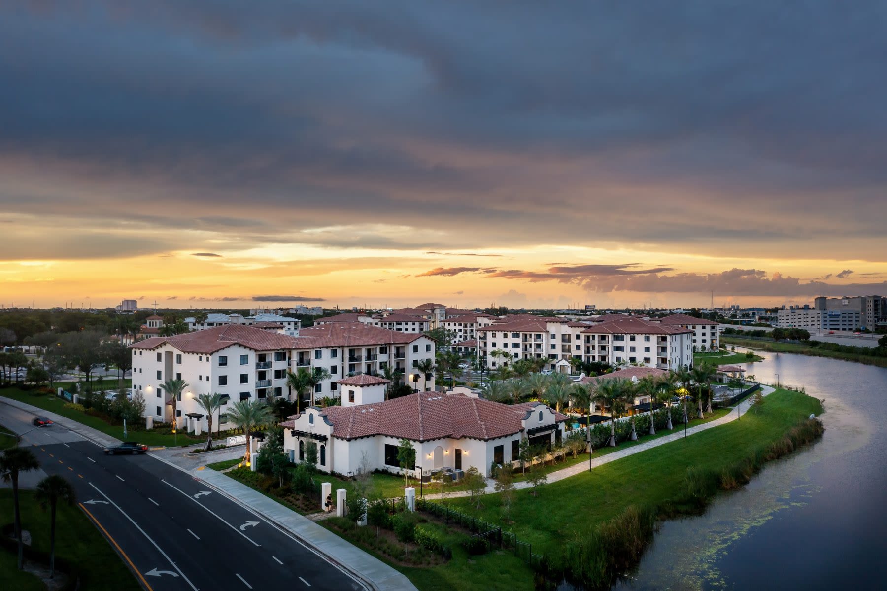 Arial view of the lakeside apartments at Locklyn West Palm in West Palm Beach, Florida