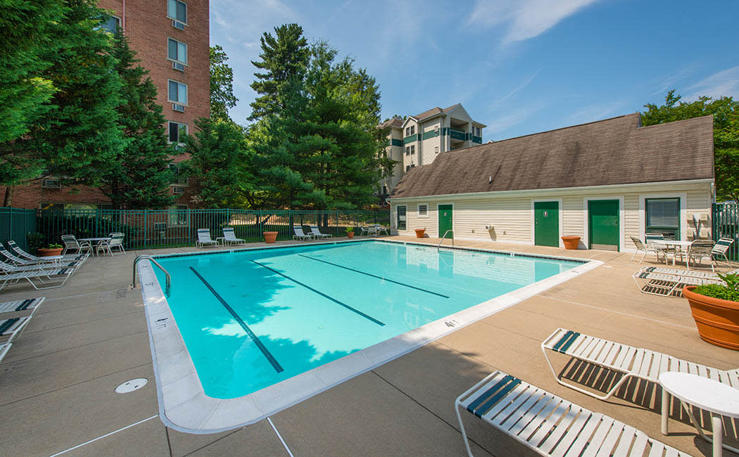 Sparkling swimming pool at Pooks Hill Tower and Court in Bethesda