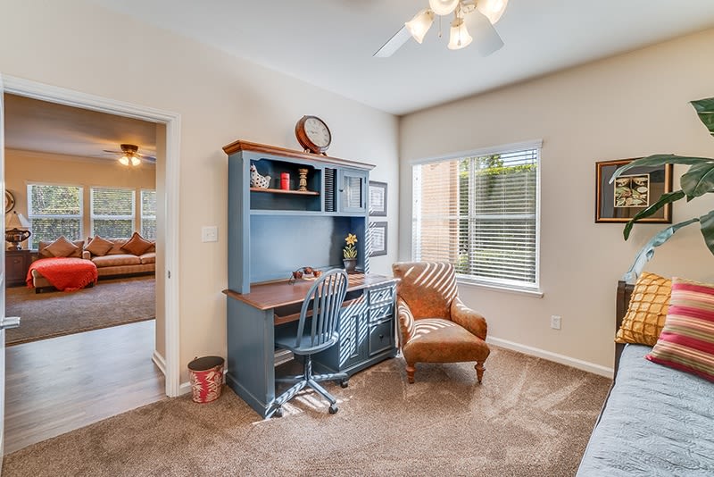 Bedroom with a home office at Bella Rose in Antioch, California