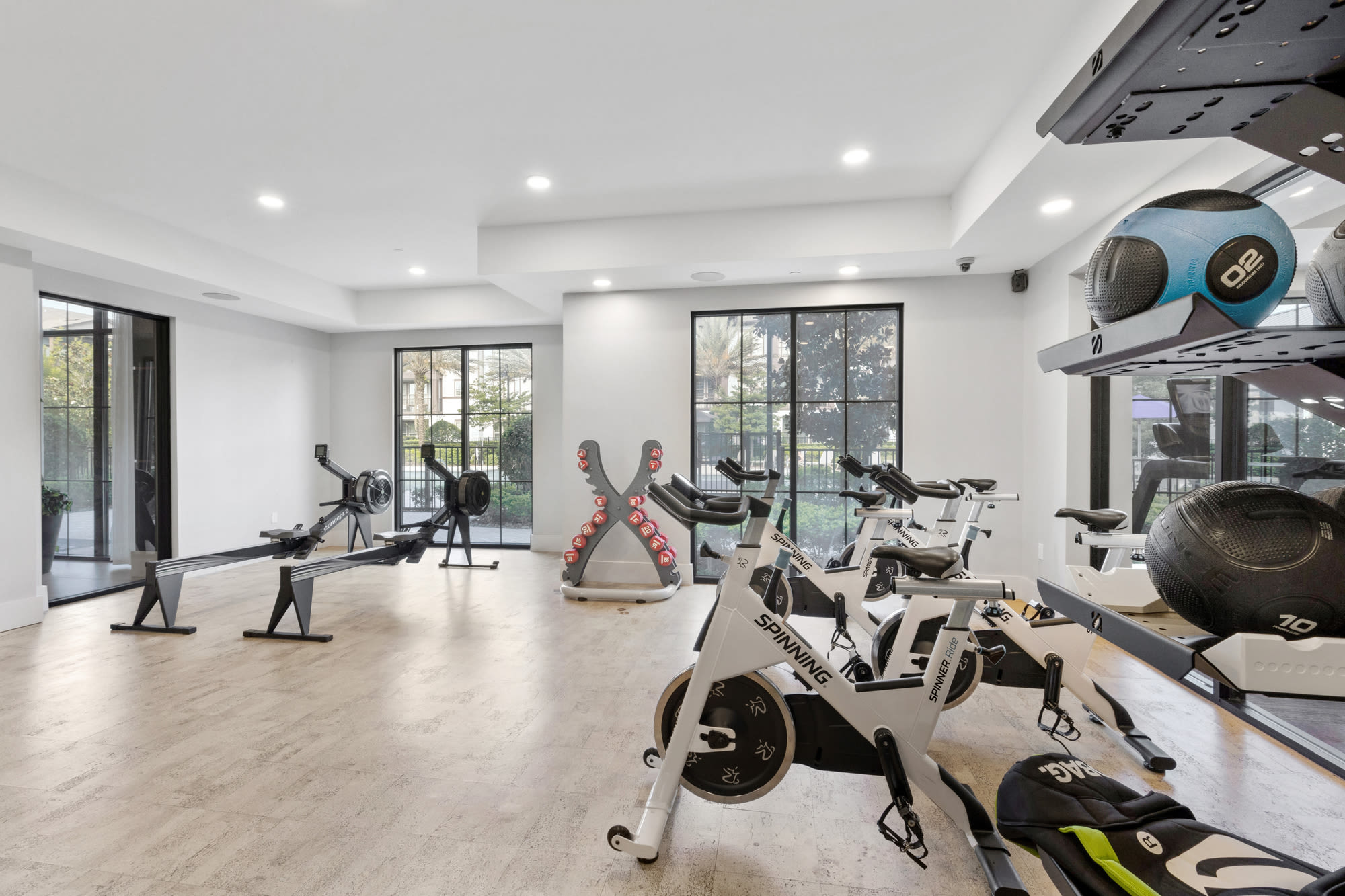 Fitness center with workout machines at Lantower Grande Flats in Orlando, Florida