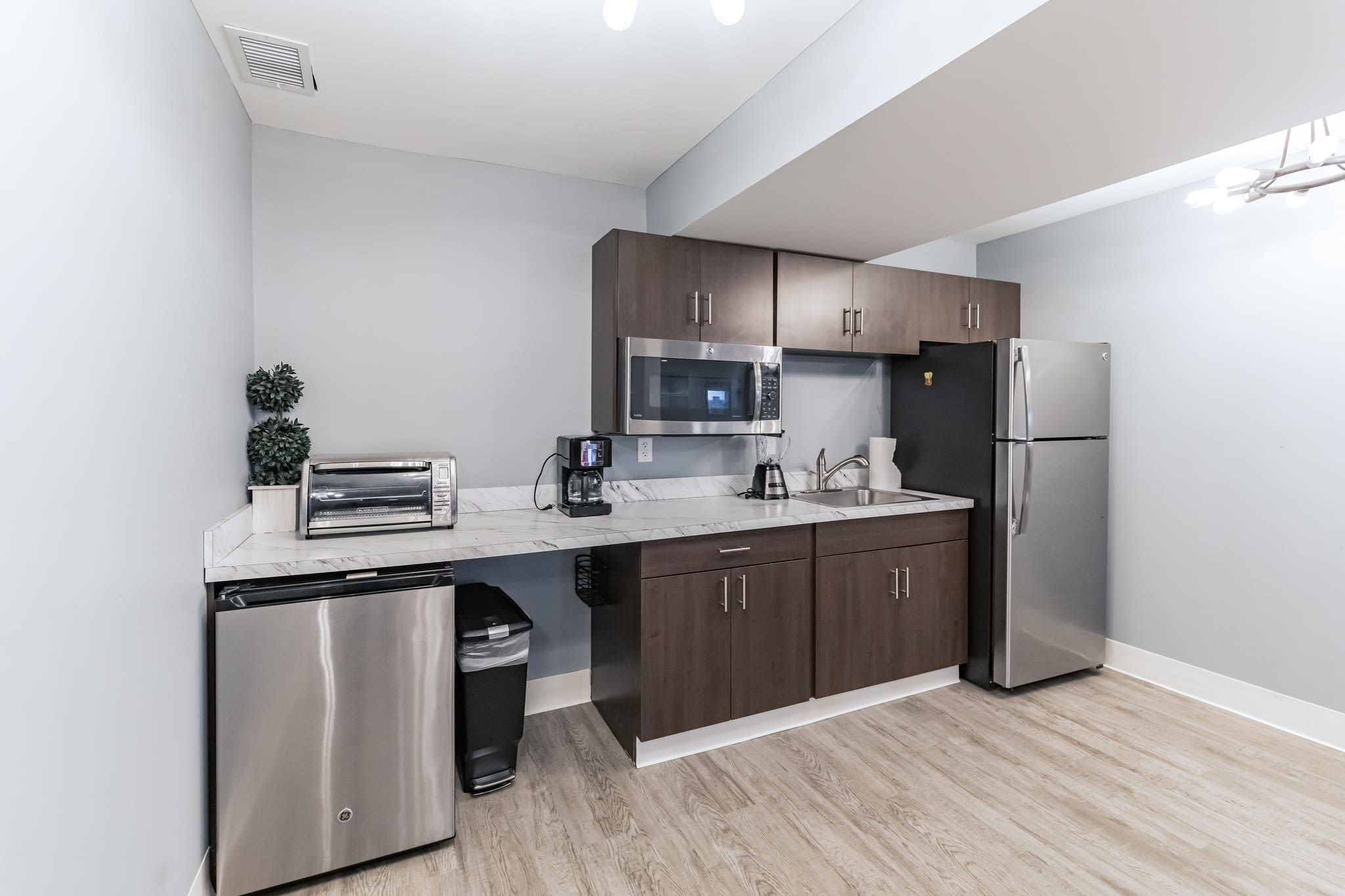 Modern Kitchen at Apartments in East Haven, Connecticut