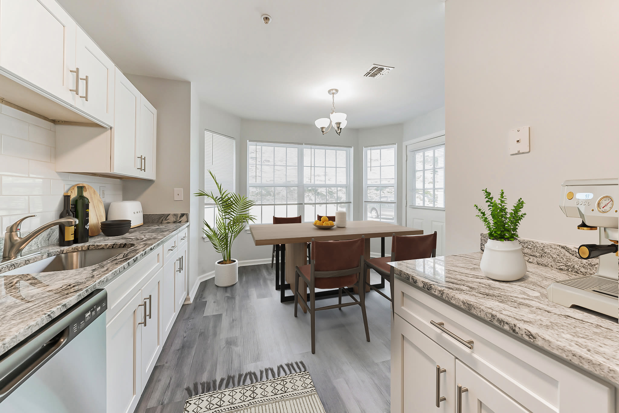 Summit at Mill Ridge offers a Modern Kitchen in East Haven, Connecticut