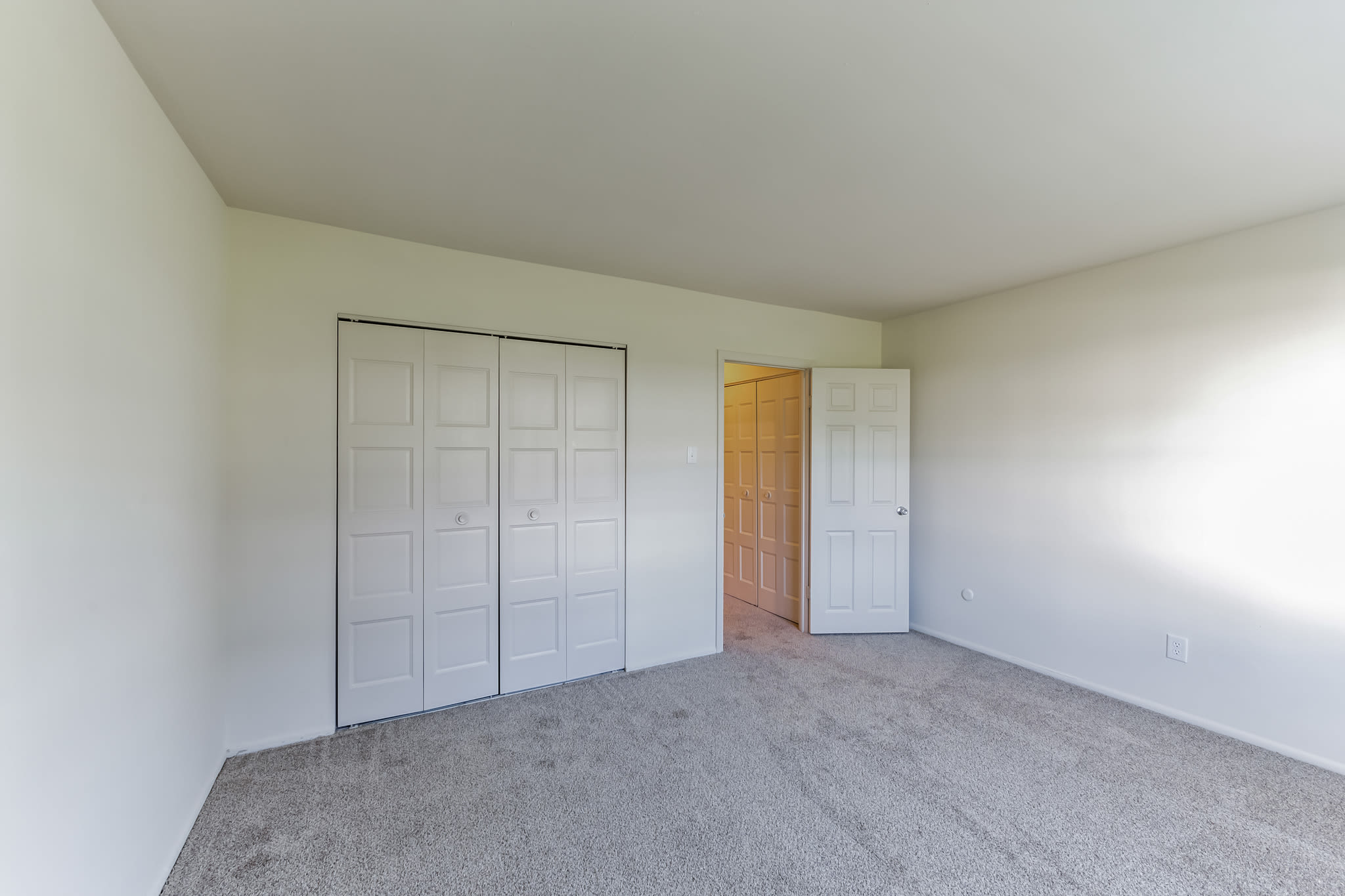 Spacious bedroom with a large closet at Blair Mill Village East Apartment Homes, Horsham, Pennsylvania