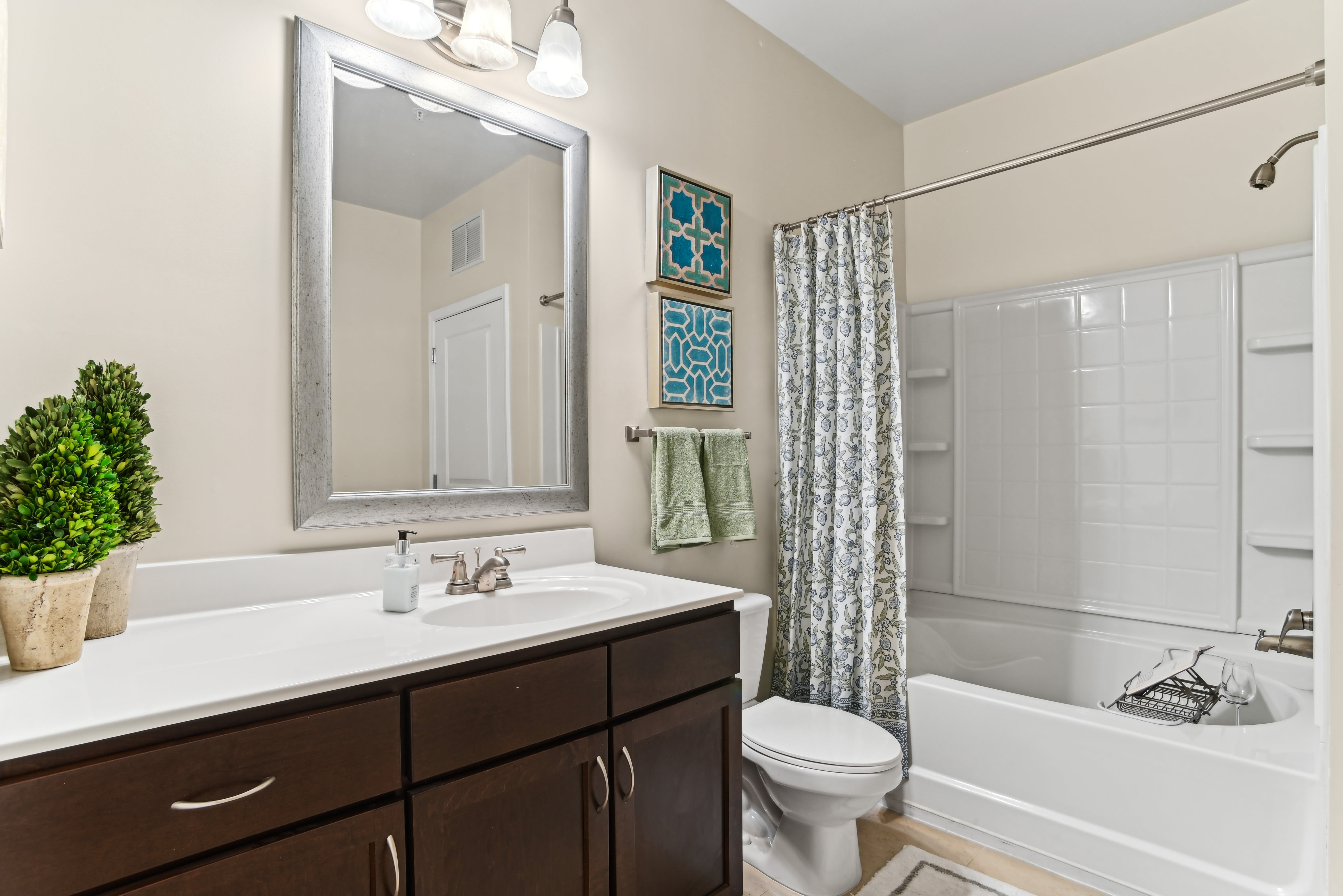 Fully furnished bathrooms at Fountains at Mooresville Town Square in Mooresville, North Carolina