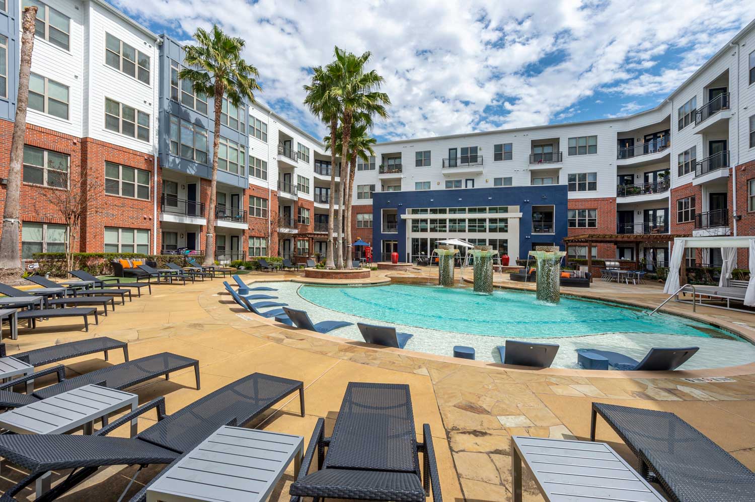 The Richmond At Uptown
