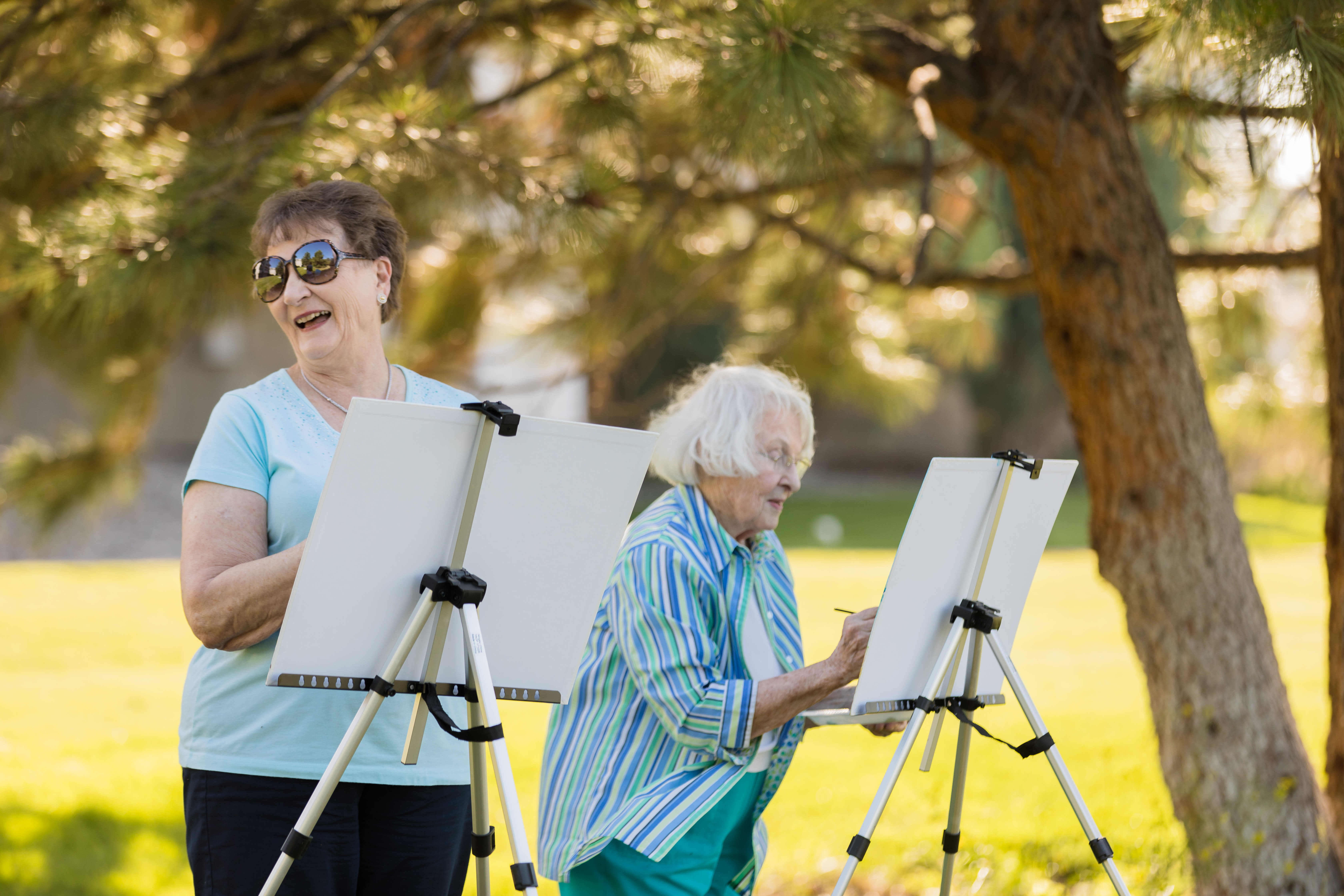 Residents painting in nature at Touchmark on Saddle Drive in Helena, Montana