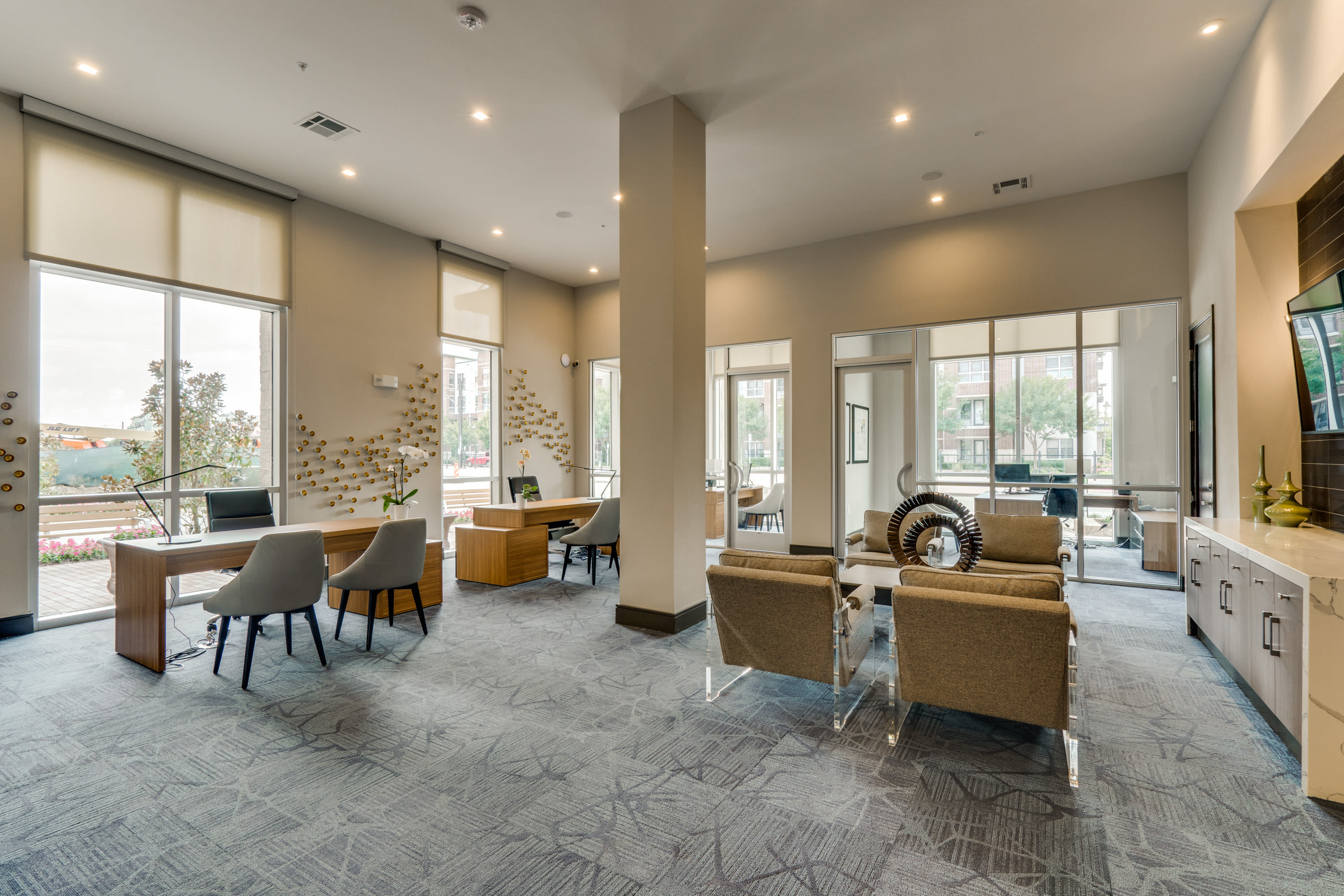 Spacious lobby at 801 LasCo in Irving, Texas