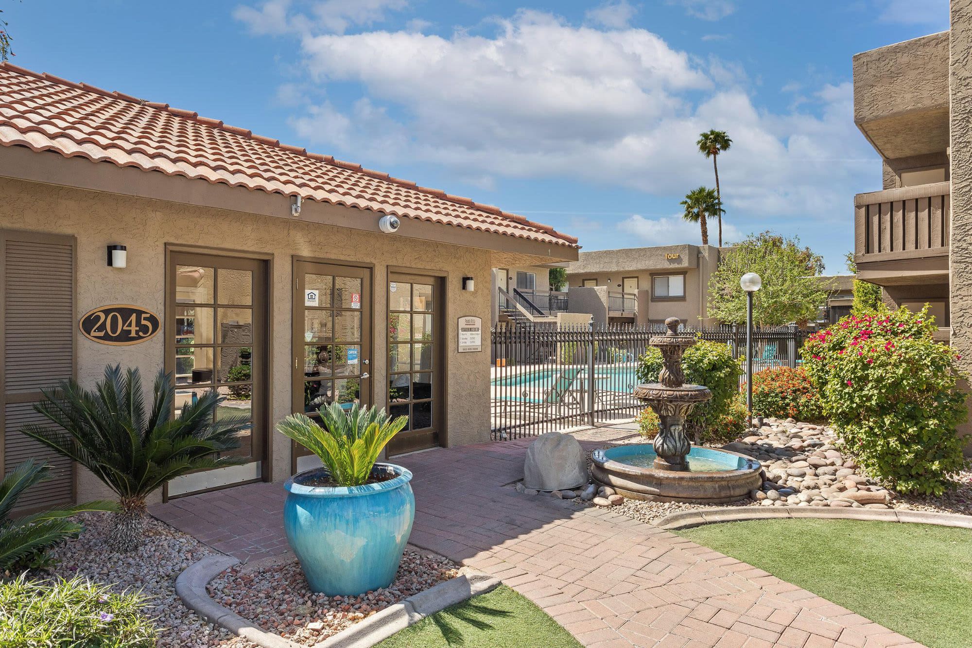 Photo Gallery at Raystone Apartments in Phoenix, Arizona