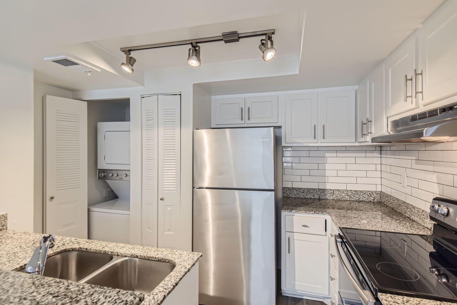 Cascades at the Hammocks offers a wide variety of amenities in Miami, Florida