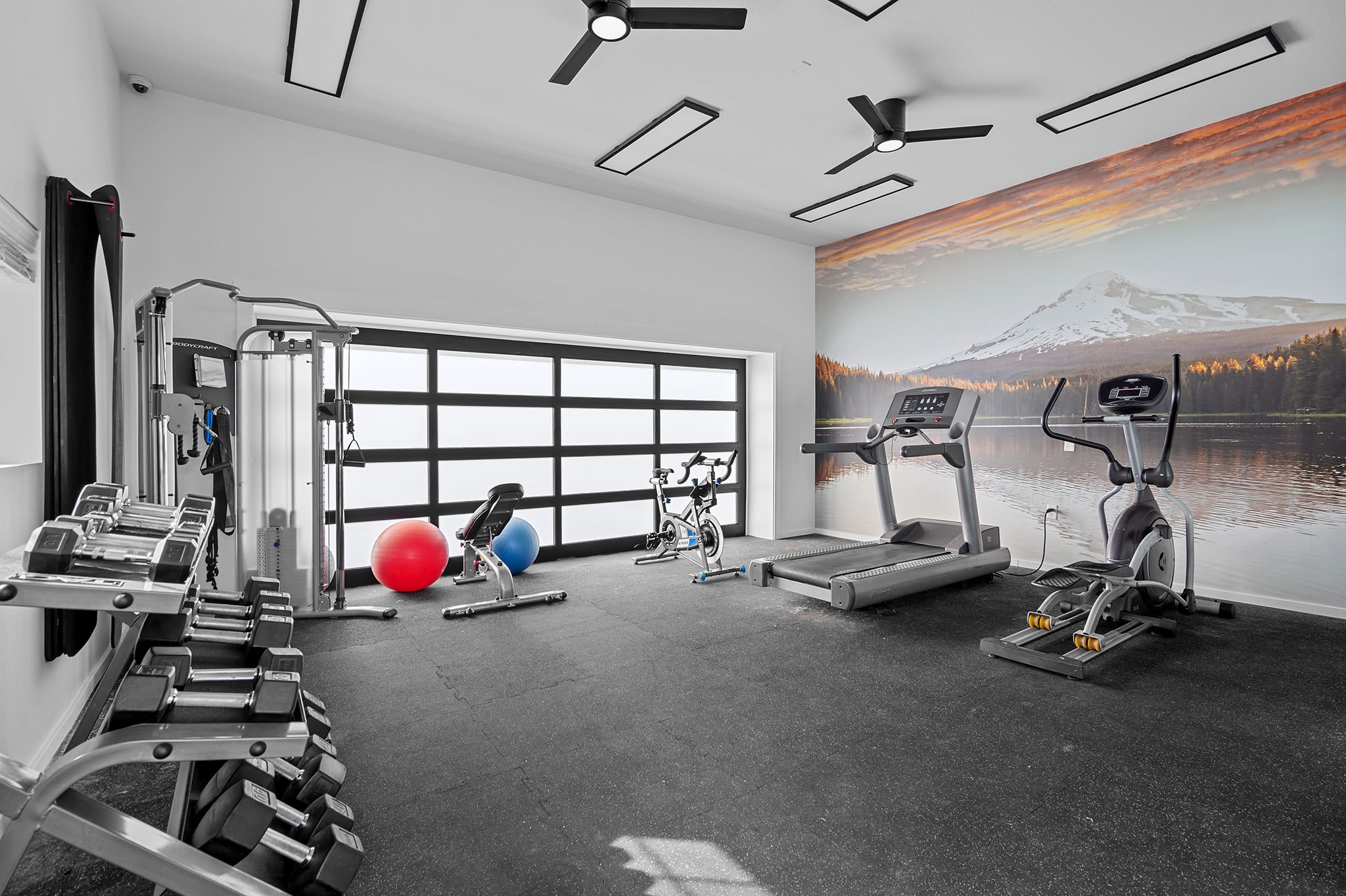 View amenities at Creekview Crossing in Sherwood, Oregon