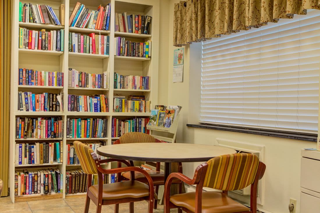 Clubhouse library session at Congregational Retirement Homes in Melrose, Massachusetts