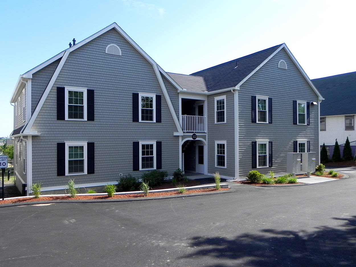 Community apartment with parking at Coddington Point in Newport, Rhode Island