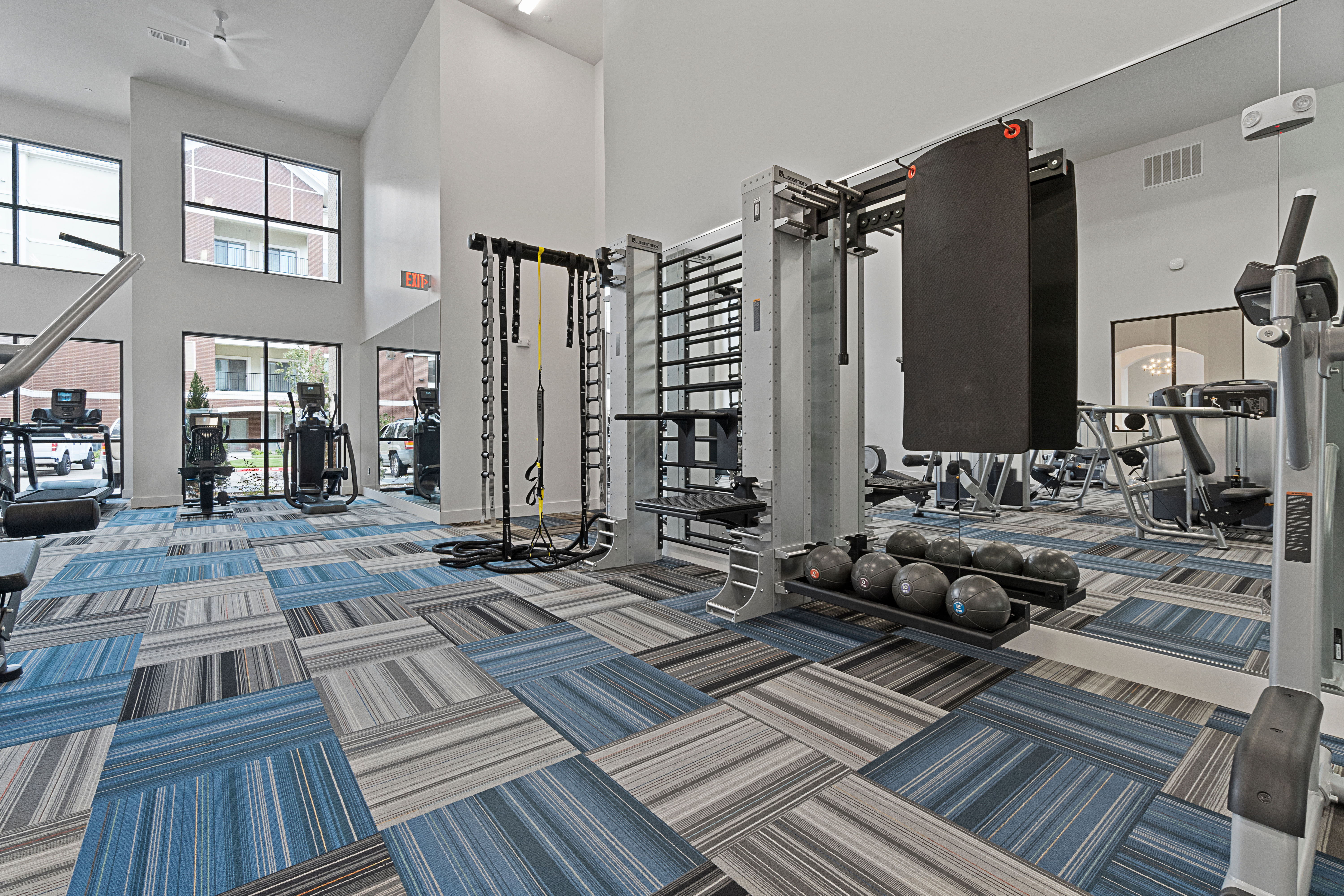 Apartments in Farmers Branch, Texas at The Luxe At Mercer Crossing
