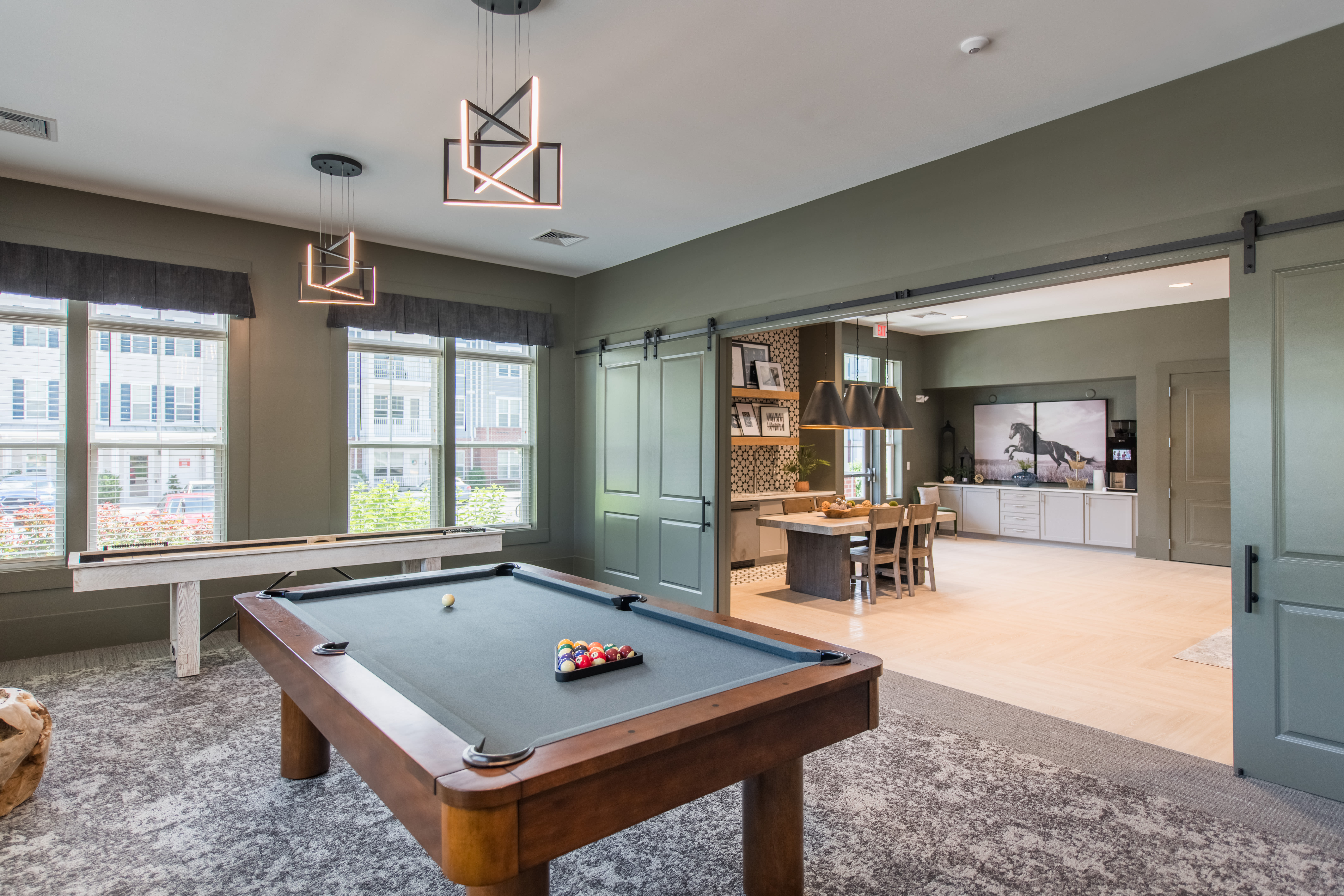 activity center at Commonwealth Apartments in Midlothian, Virginia