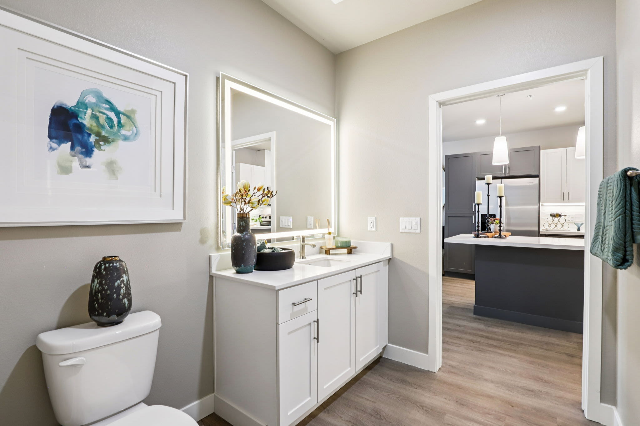 Bathroom with bath tub and a large mirror at Zinc 1501 in Sacramento, California