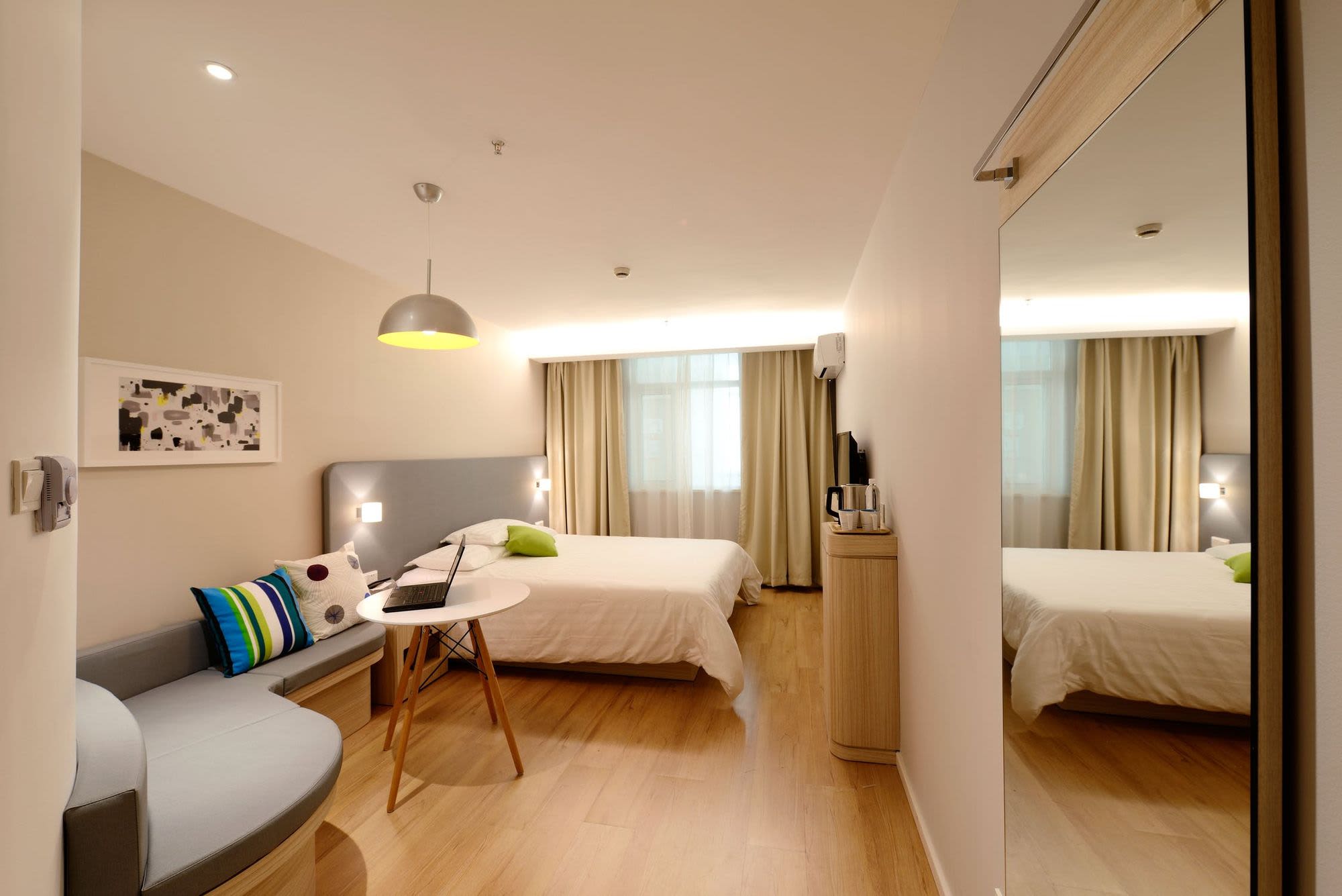 Spacious bedroom at Grandview Terrace in Los Angeles, California