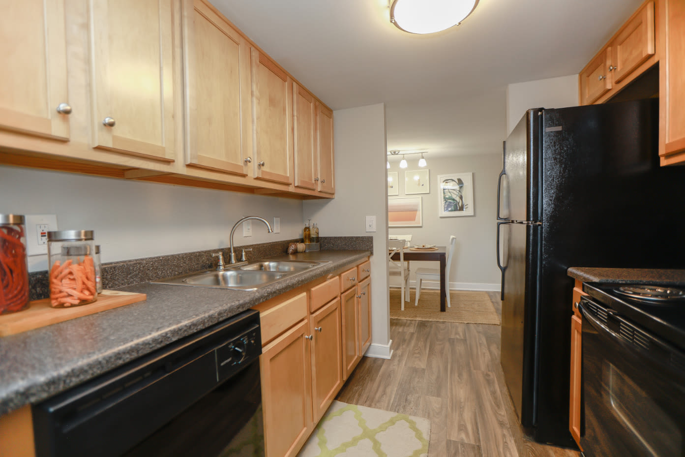 Clean kitchen at Reserve South in Richmond, Virginia