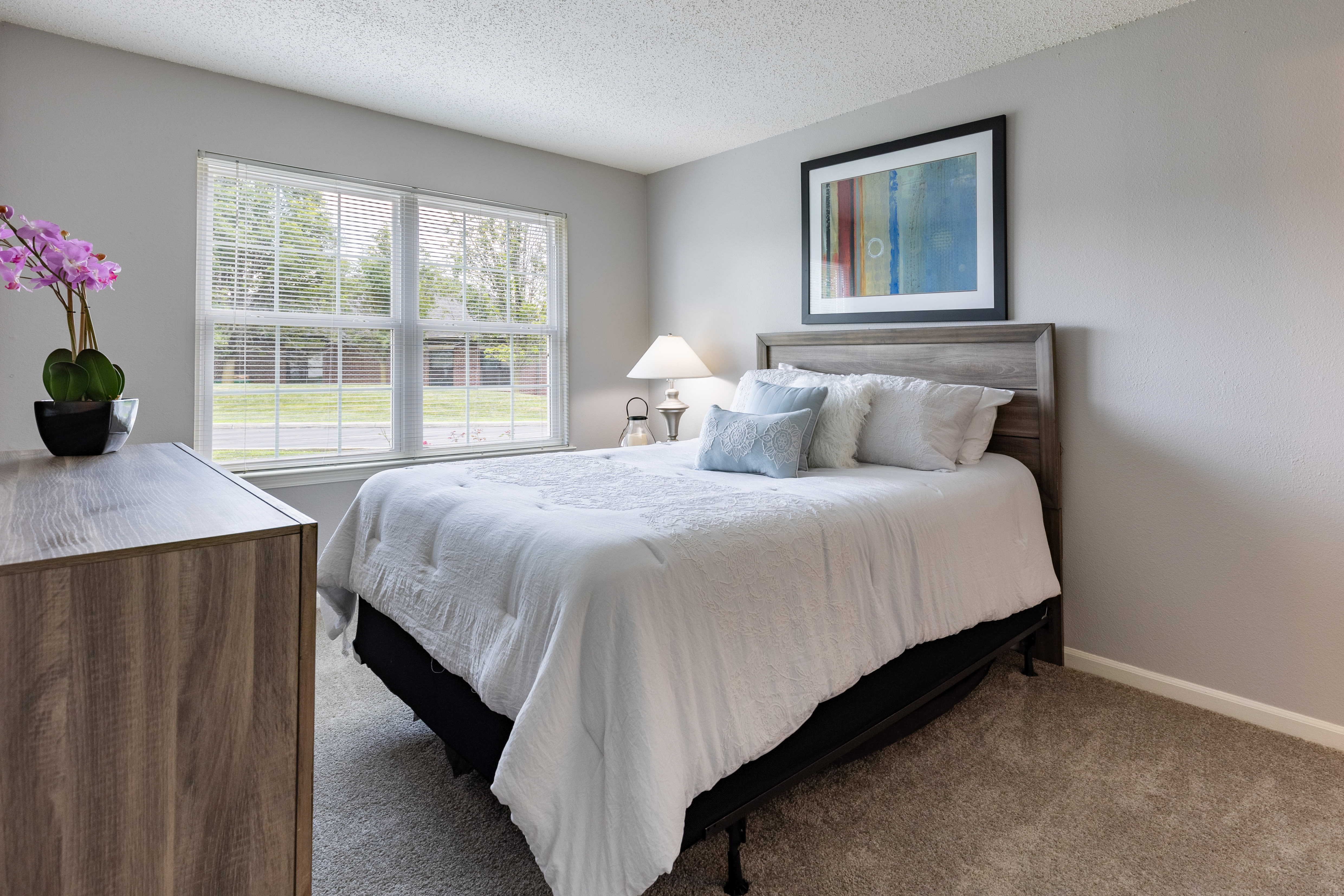 Clean bed room at Hunters Point in Zionsville, Indiana