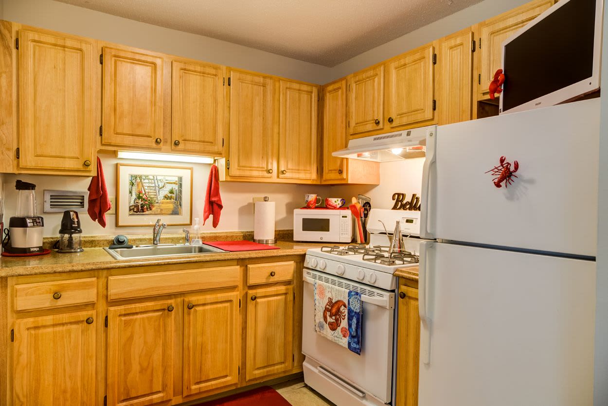 Well-designed kitchen at Melville Towers in New Bedford, Massachusetts