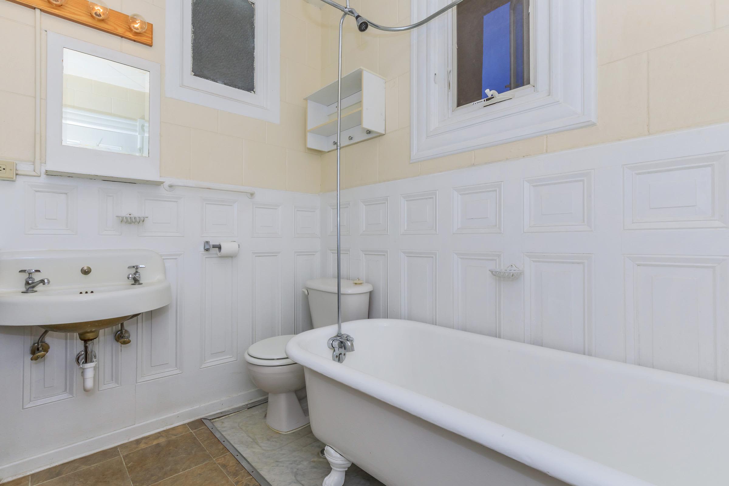 Bathroom with clawfoot tub at  Cascade Park in Colorado Springs, Colorado