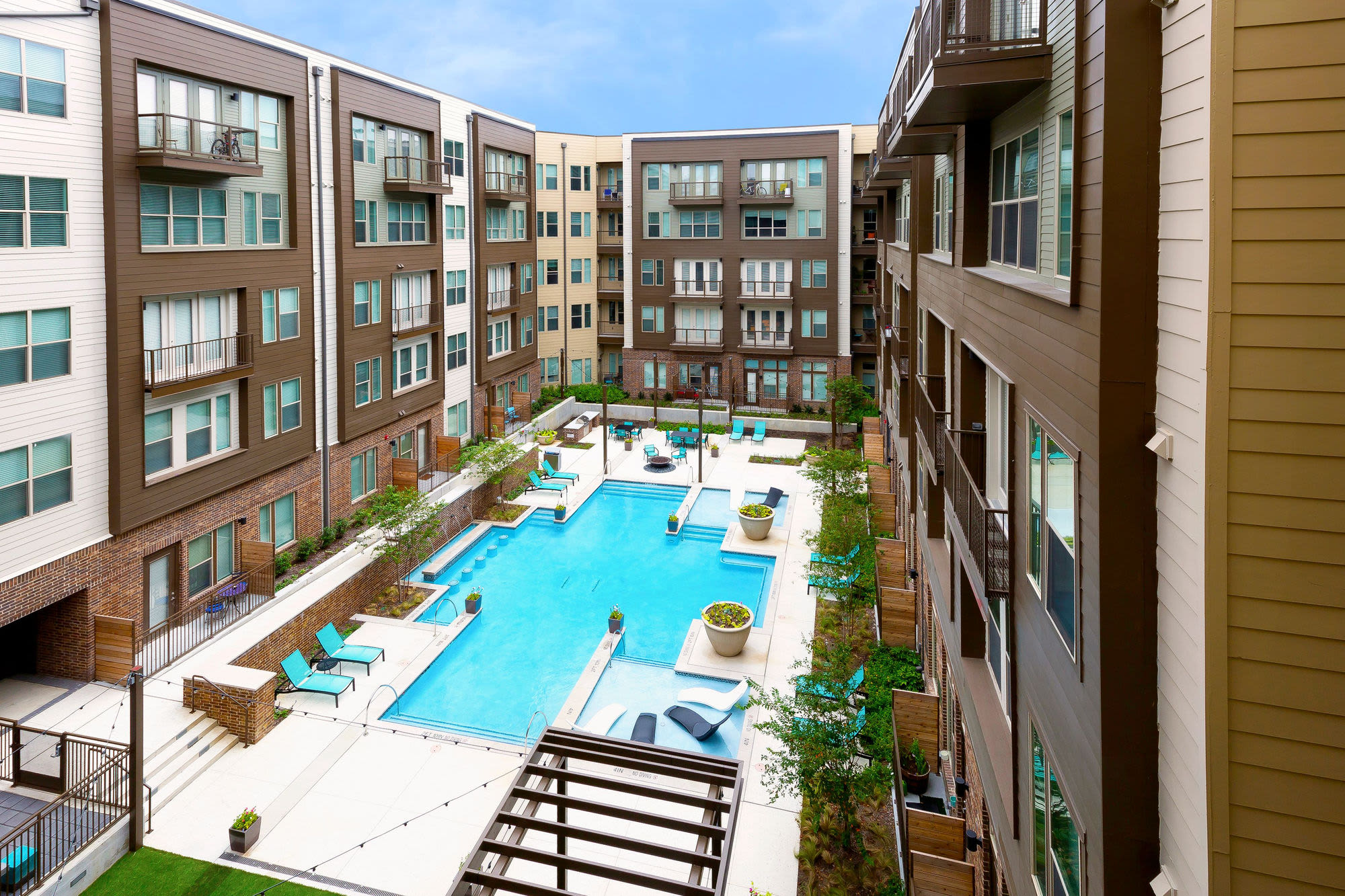 Aerial view of community pool at South 400 in Fort Worth, Texas