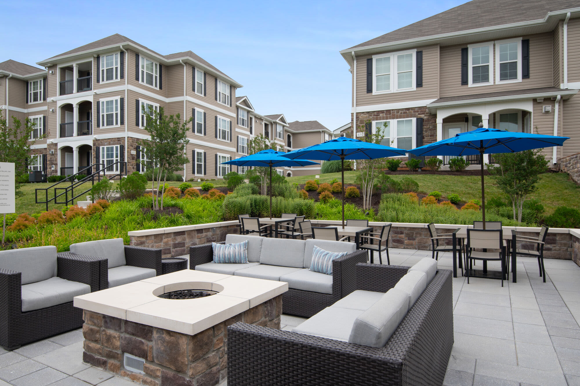 Amenities at Jefferson Somerset Park in Leesburg, Virginia