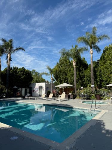 Sheraton Ontario Airport Hotel Review: A Great Stay for Business Travelers