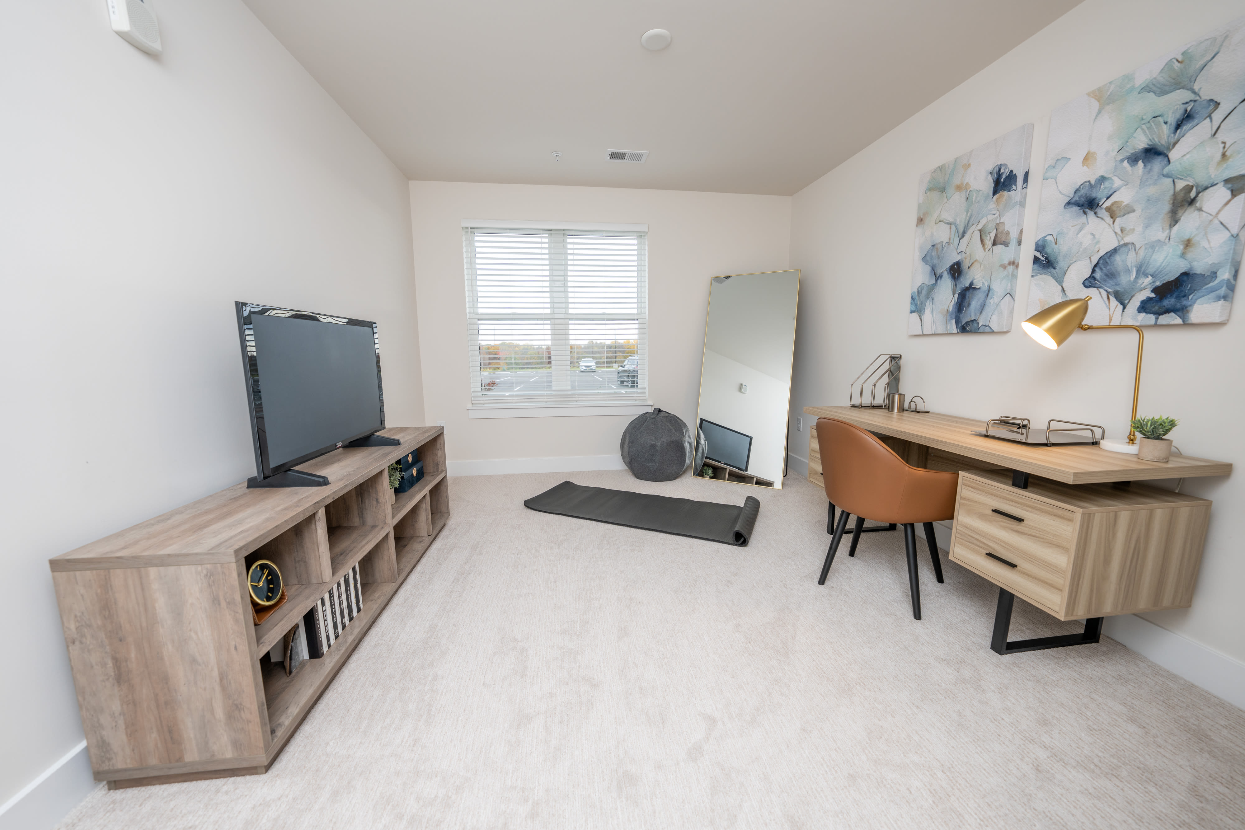 Spacious Room at Norton Links in Norton, Massachusetts
