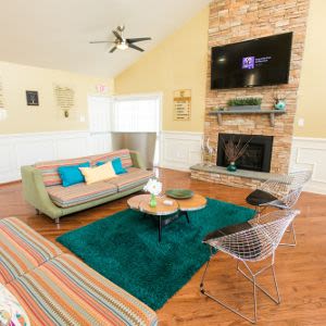 Chesapeake Glen Apartment Homes 2 of 2