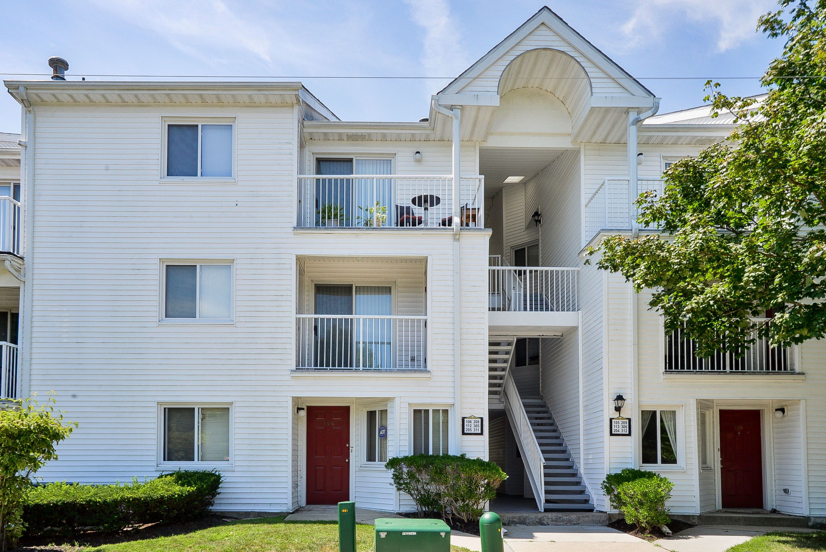 Seagrass Cove Apartment Homes 2 of 2