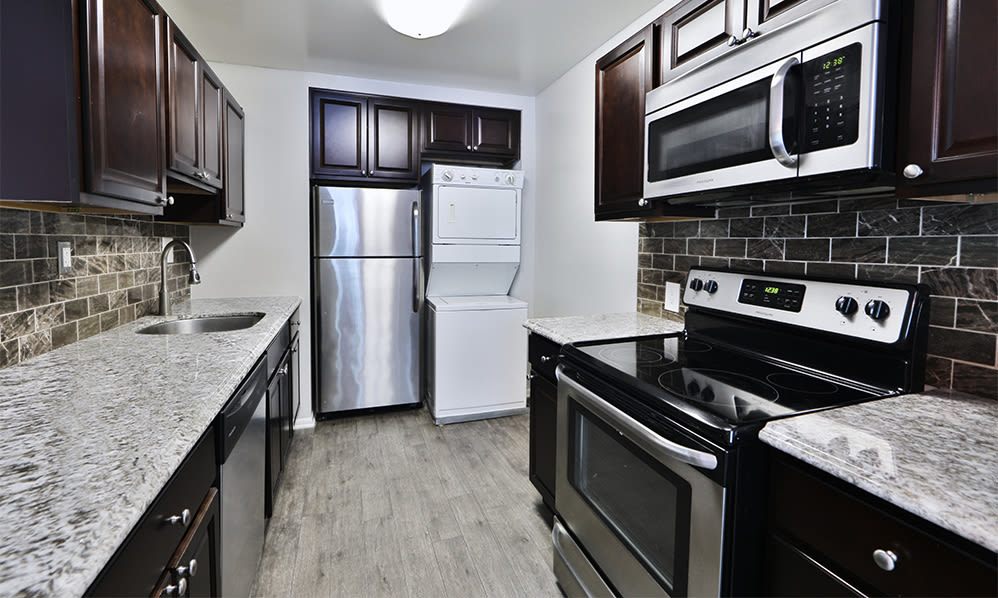 Skylark Pointe Apartment Homes 2 of 2