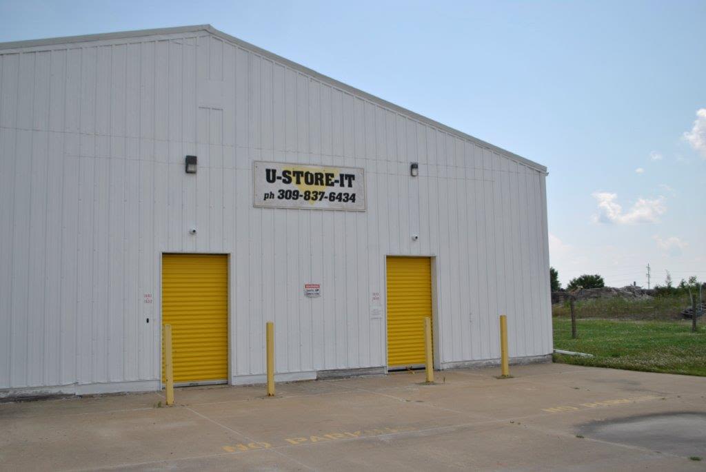 Self storage units at U-Store-It in Macomb, Illinois