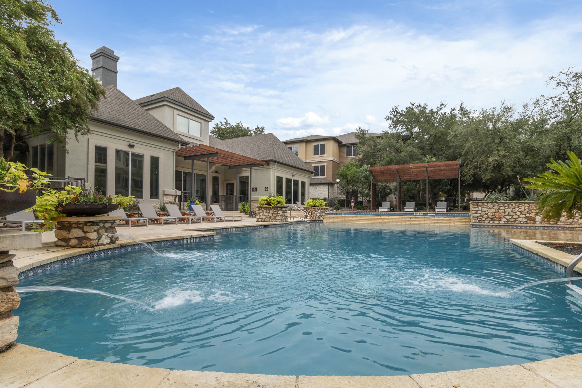 Pool at Oakville Apartments (1 of 4)