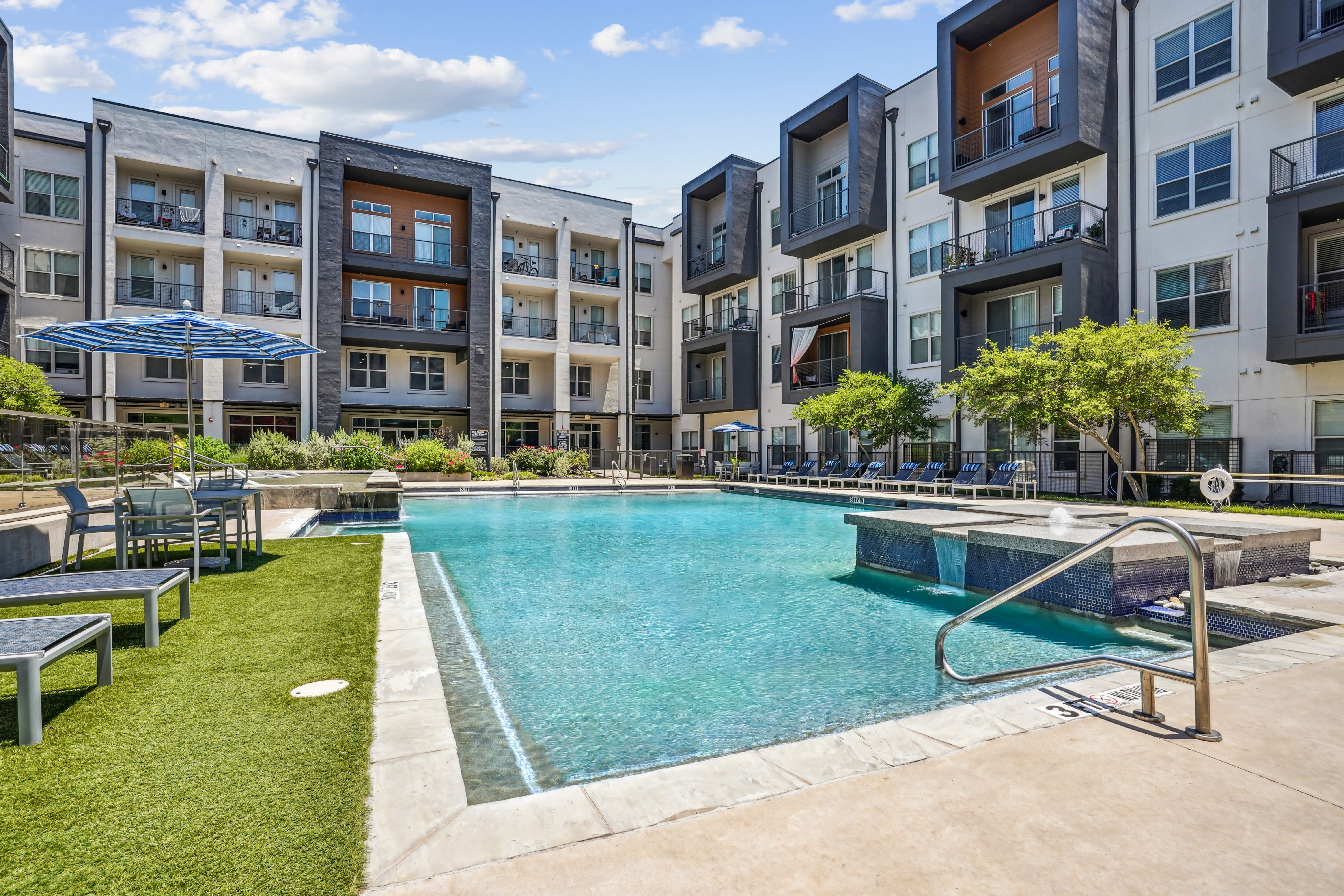 Pool at Archer Medical District (3 of 3)