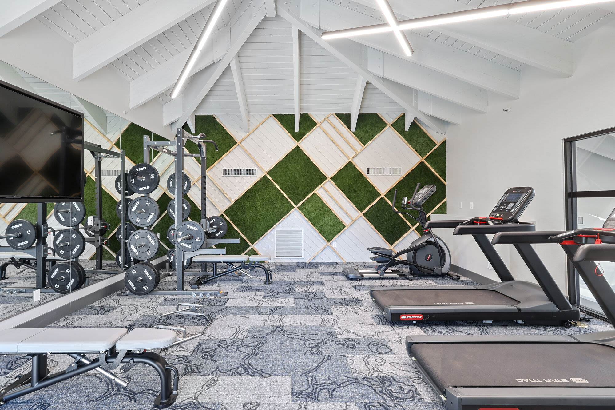 Gym at Clifton on 7th (1 of 8)