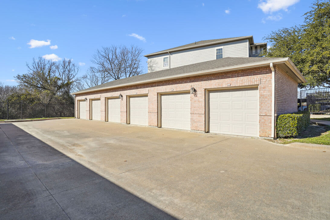 Garage parking at Mission Eagle Pointe in Allen, Texas, 