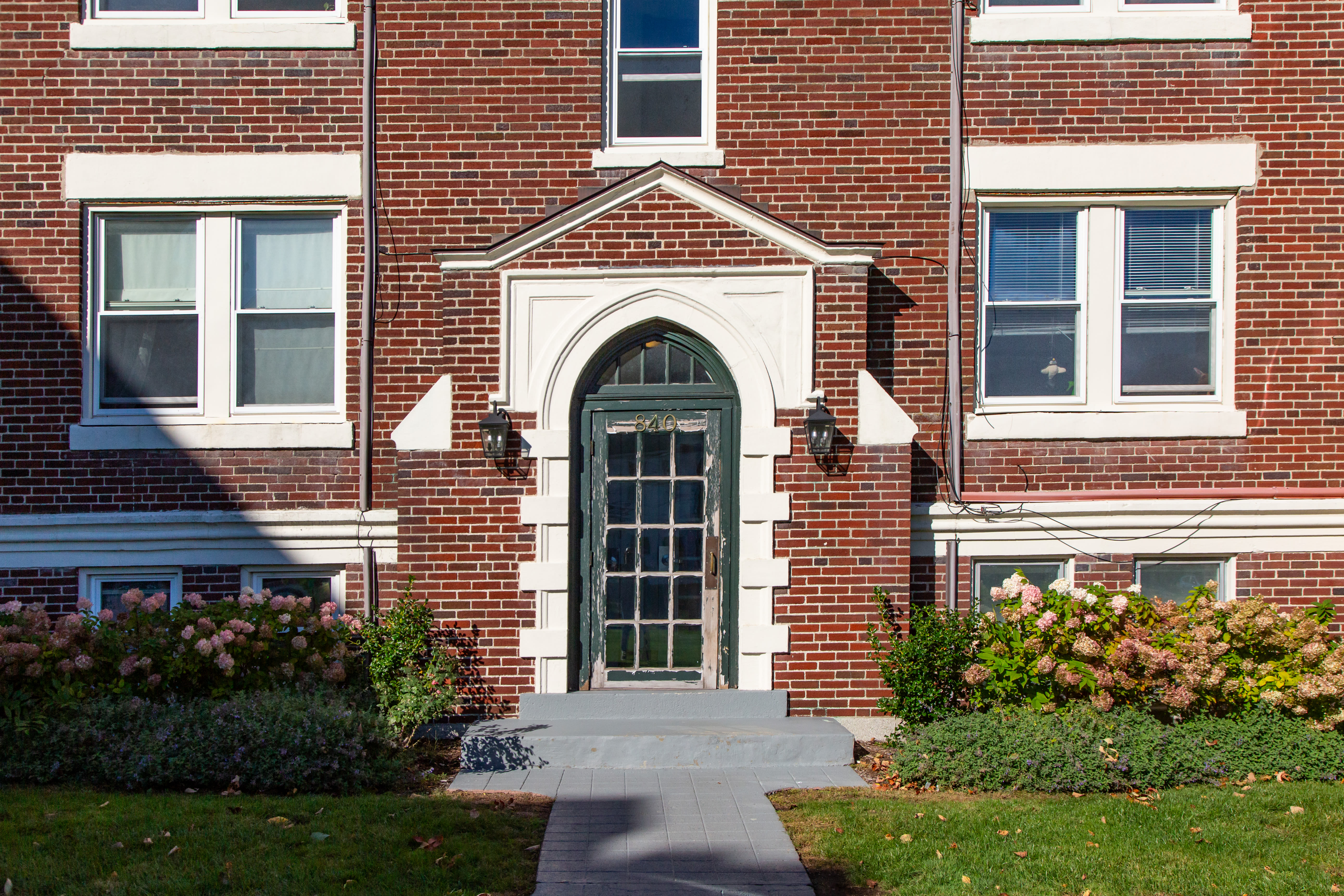 Garden style community entrance at HCA 840-846 Mass Ave in Arlington, Massachusetts