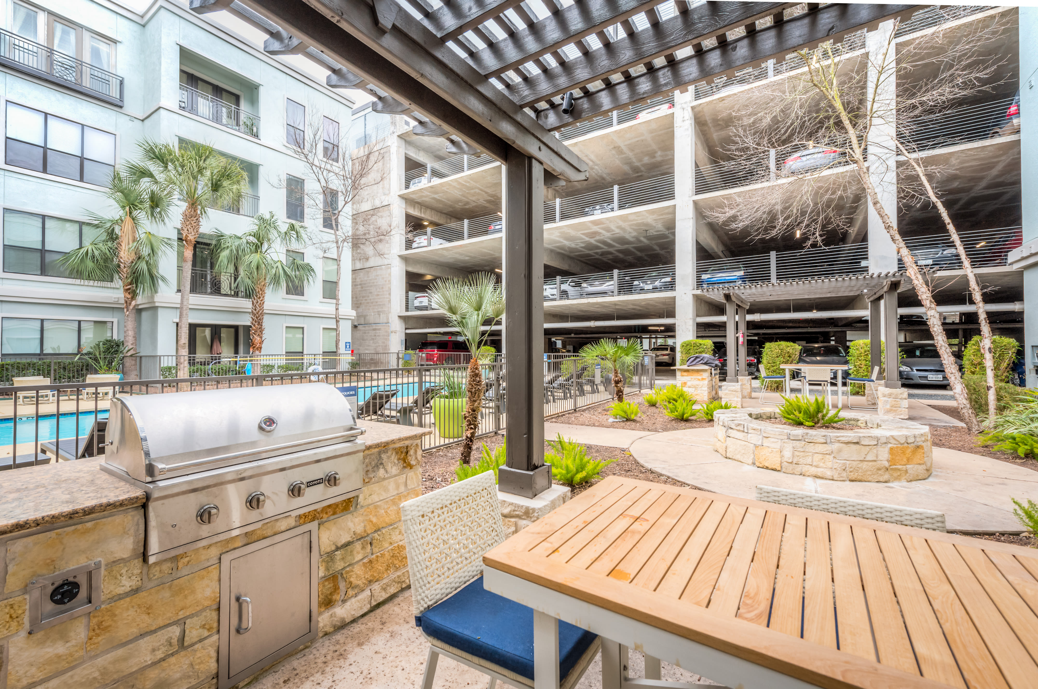 Grill area at Briar Forest Lofts