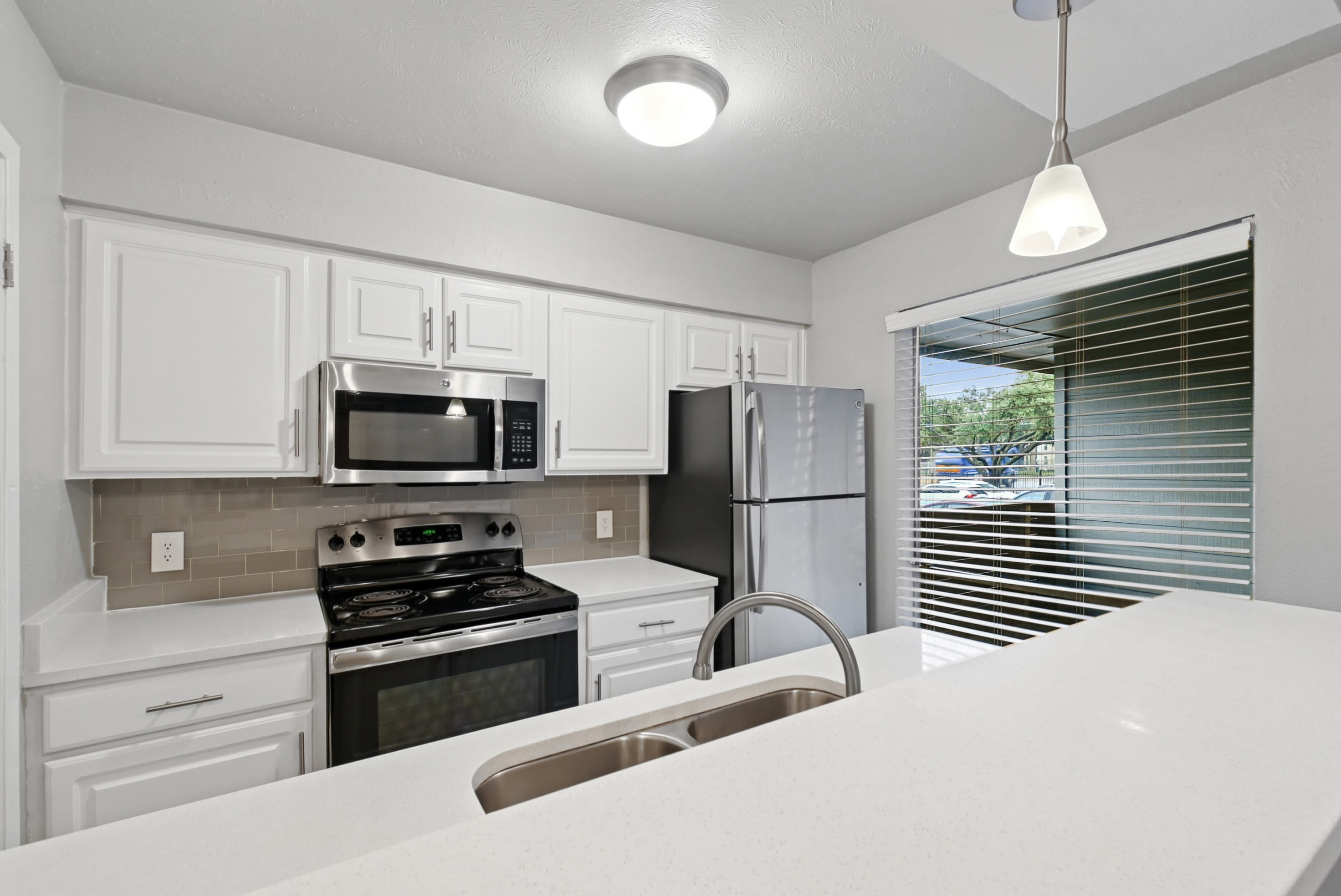 Avondale Parc at Bellmar 3 of 12