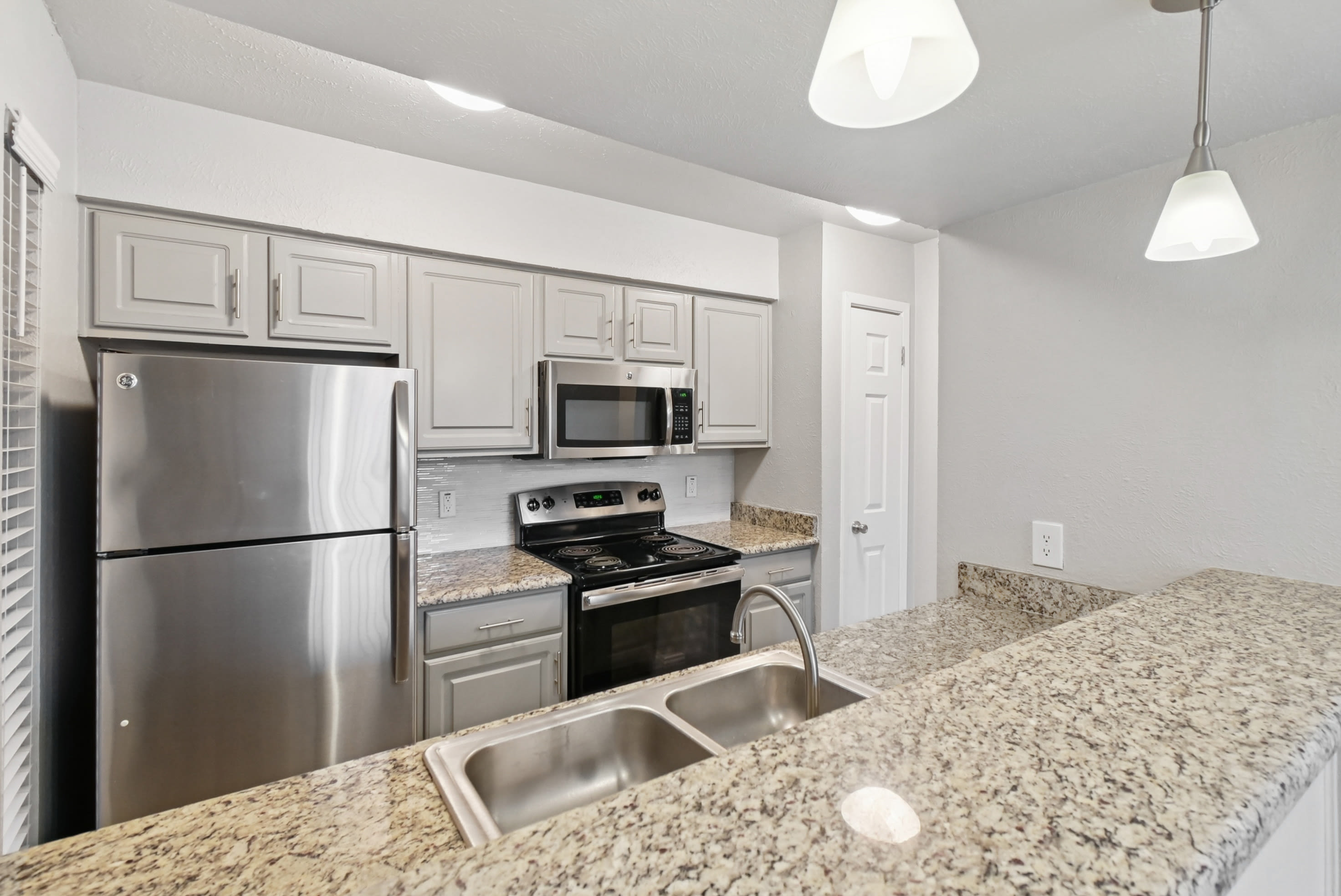 Avondale Parc at Bellmar 7 of 12
