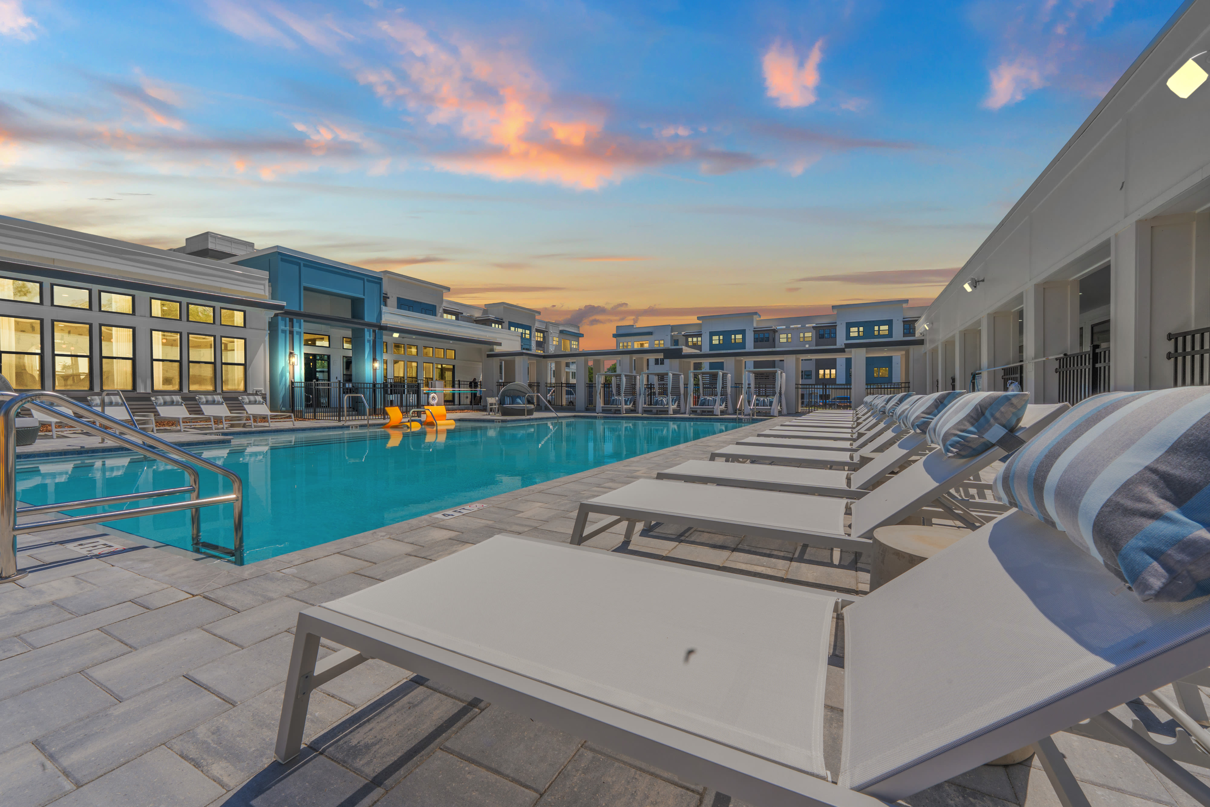 evergreen-westside-apartments-gainsville-ga-brand-new-community-pool-with-seating