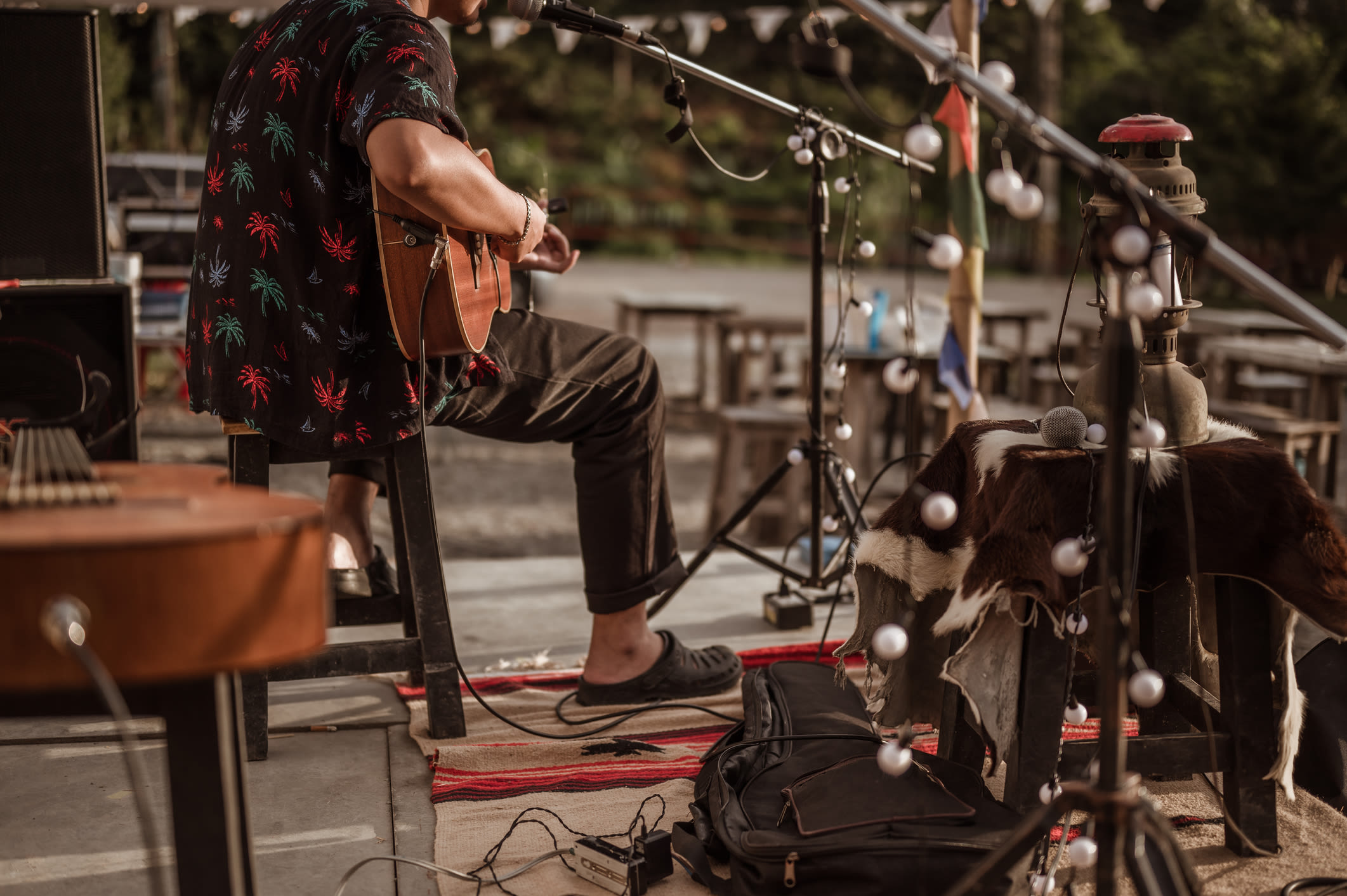 Guitar player at Summit at Bealeton in Bealeton, Virginia 