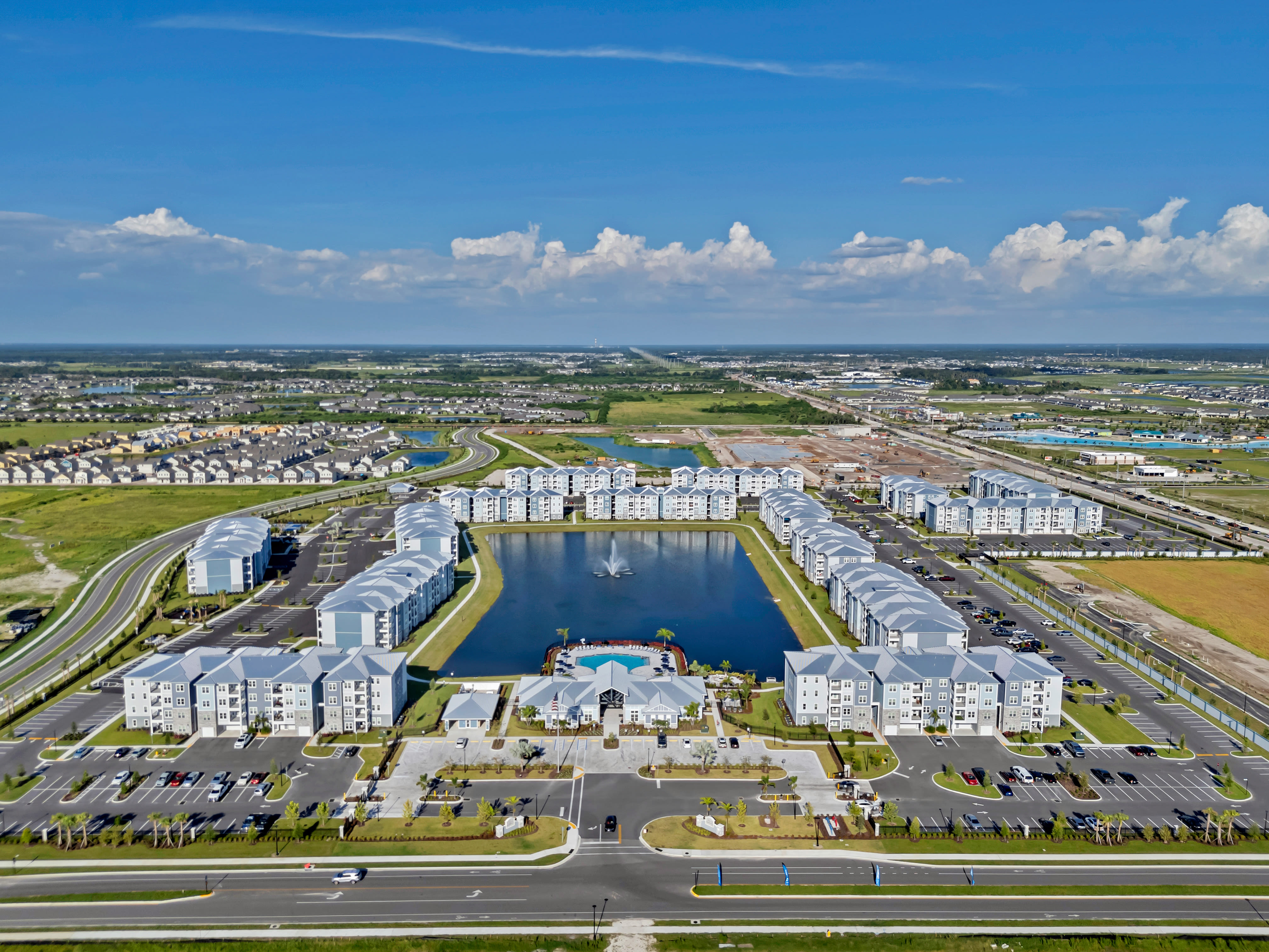 The Carlton at Robinson Gateway apartment community in Palmetto, Florida