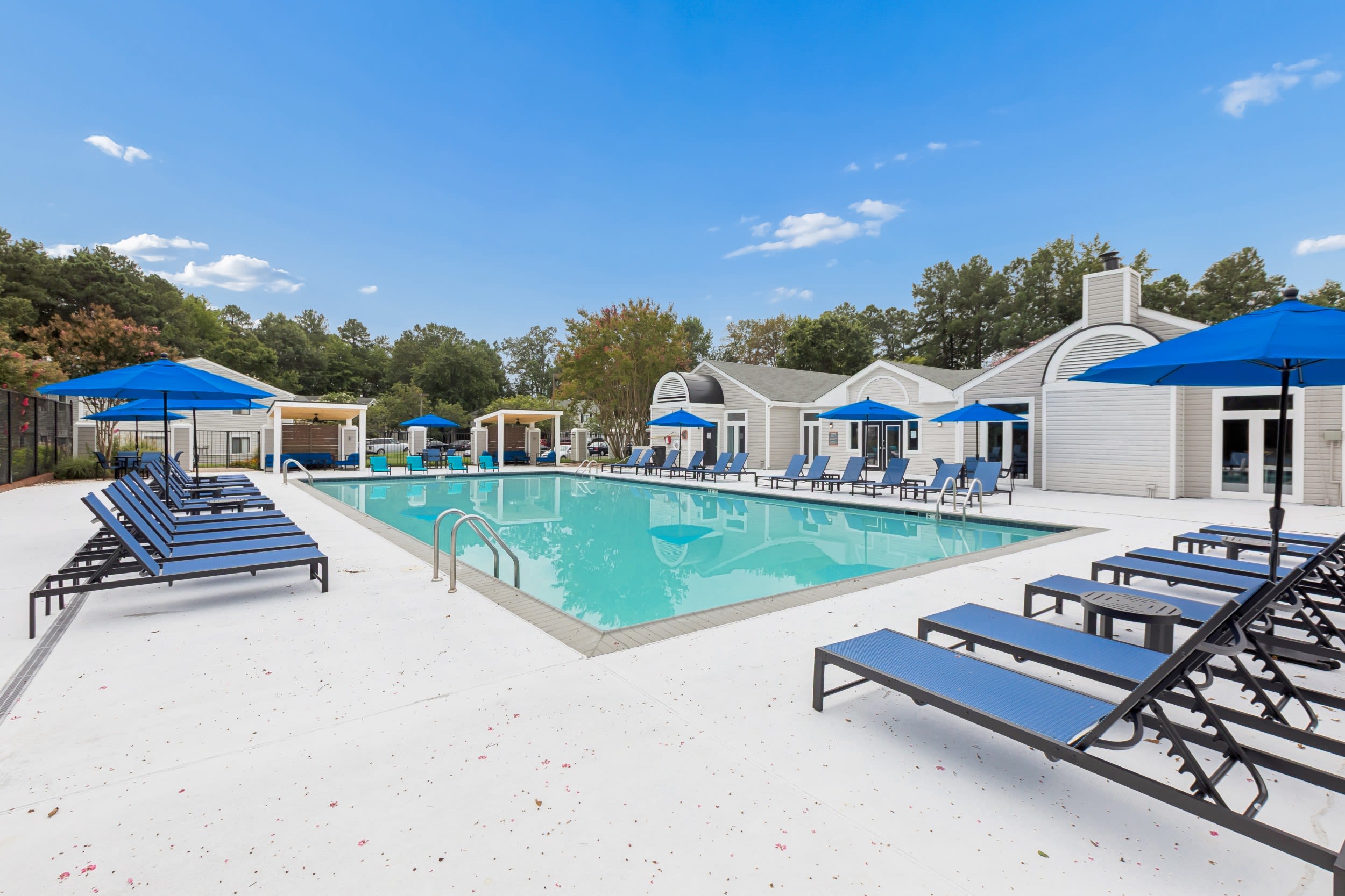 Swimming pool with lounge chairs at Reserve South in Richmond, Virginia