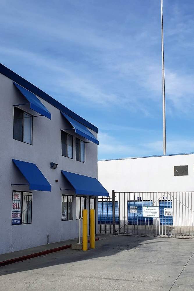 Convenient location at Fort Self Storage in Los Angeles, California