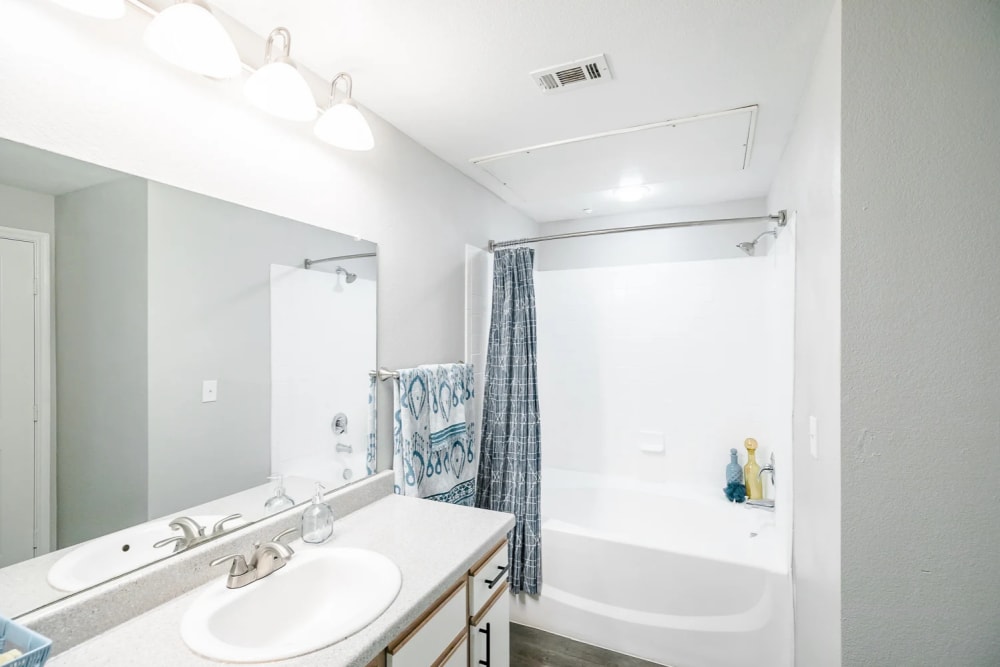 Sparkling swimming pool at Emerge Vista in San Antonio, Texas