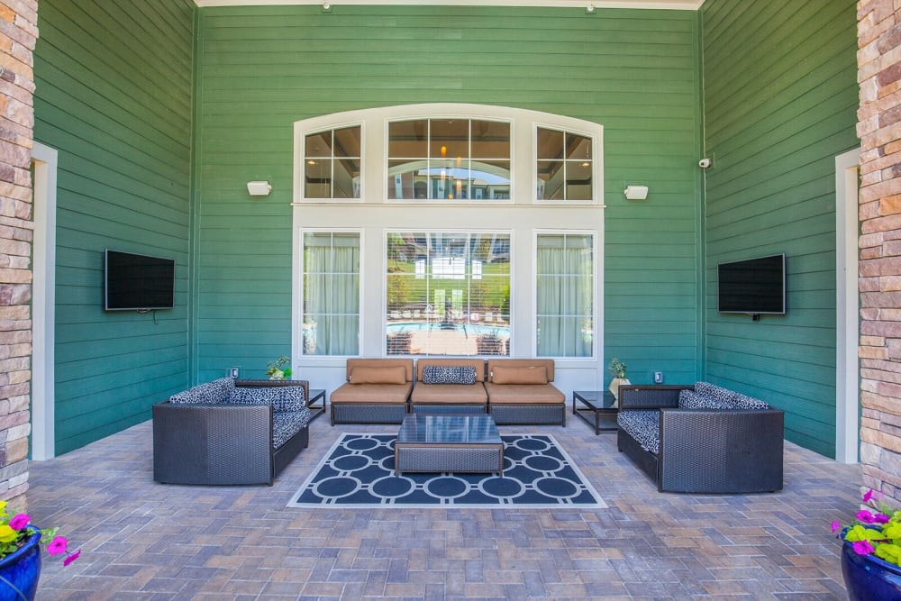 Outdoor lounge area at Preserve Parc in Ooltewah, Tennessee