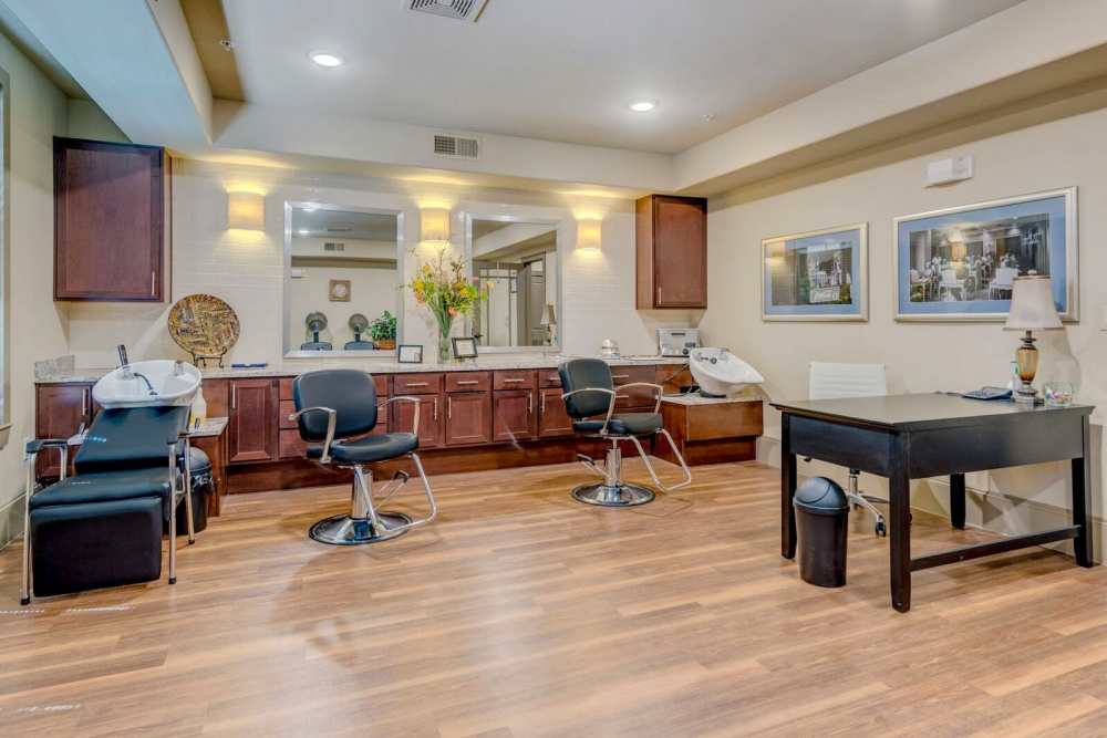 Residents socializing at Watercrest at Katy in Katy, Texas